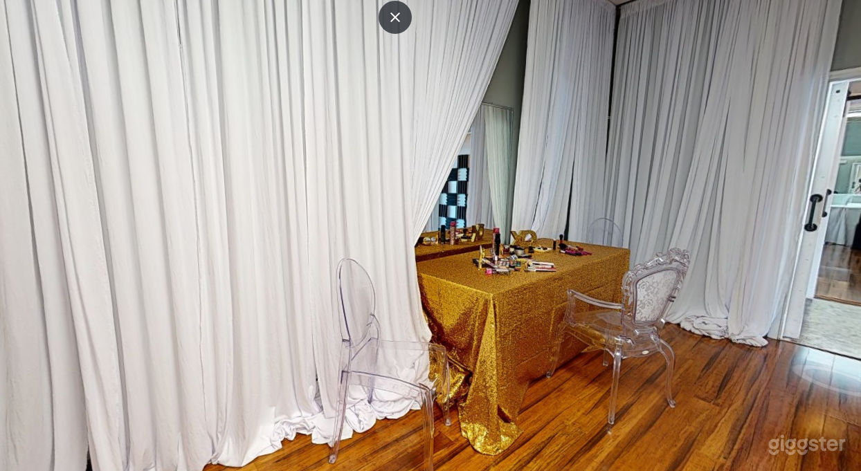 Amazing Bride Room in Clearwater Photo 3