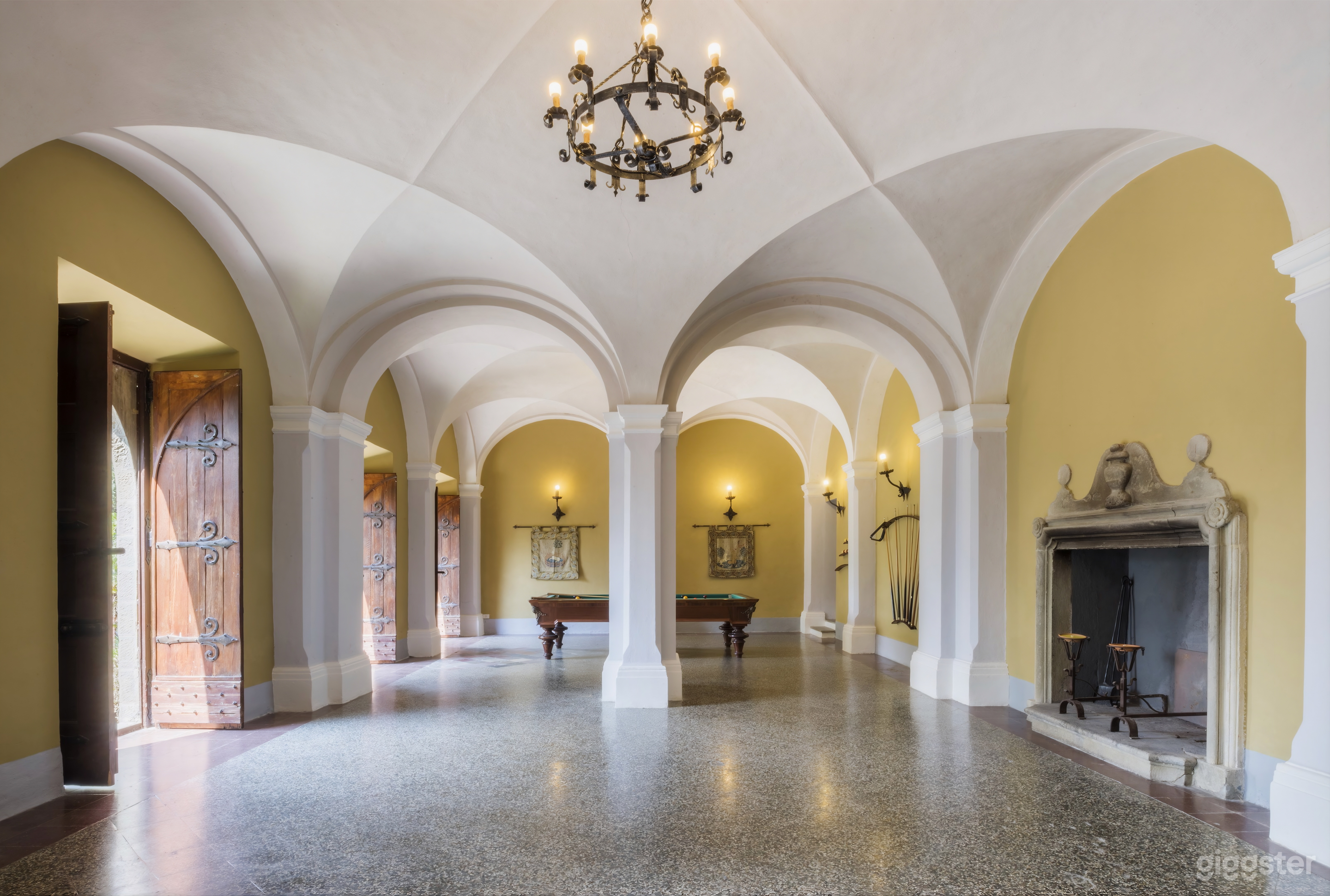 Foto di Castello Storico del XV Secolo per Film 26 Eventi 2