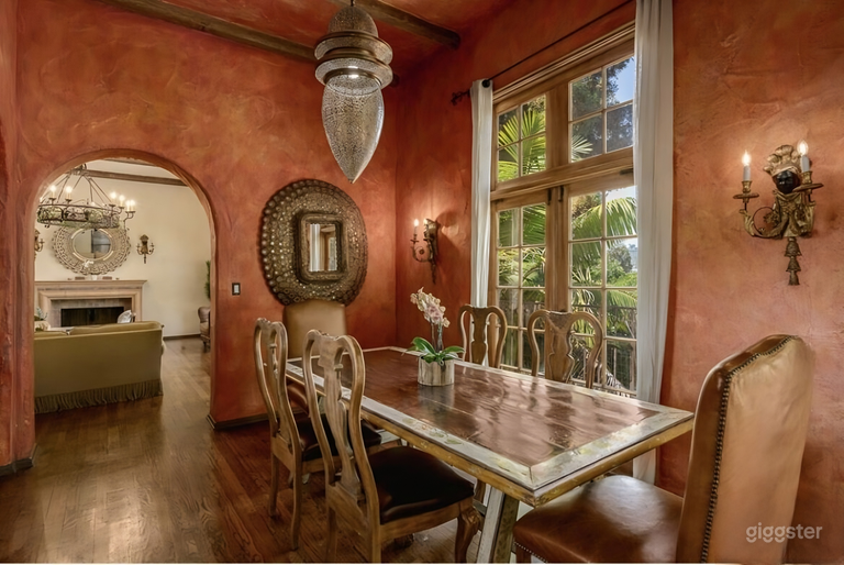  Spanish retreat with tropical garden and patio 