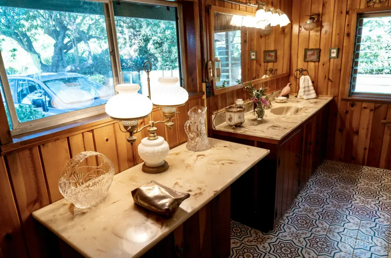  Stunning Cabin and Farm Venue in Vista 