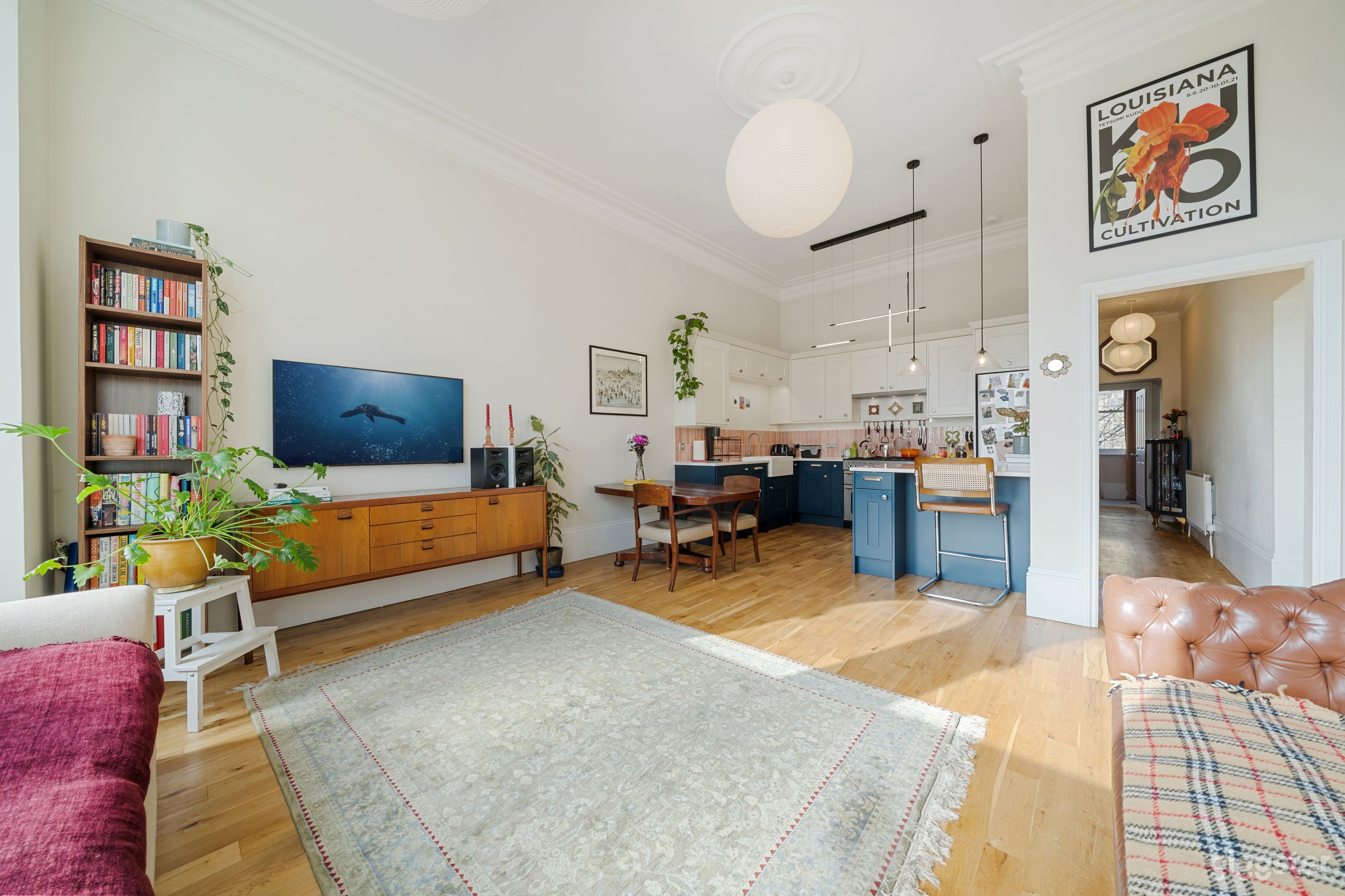 Spacious &amp; Elegant Edwardian Apartment Photo 1