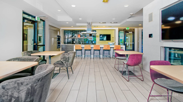  Modern, Resort-Style Clubhouse for Entertaining 