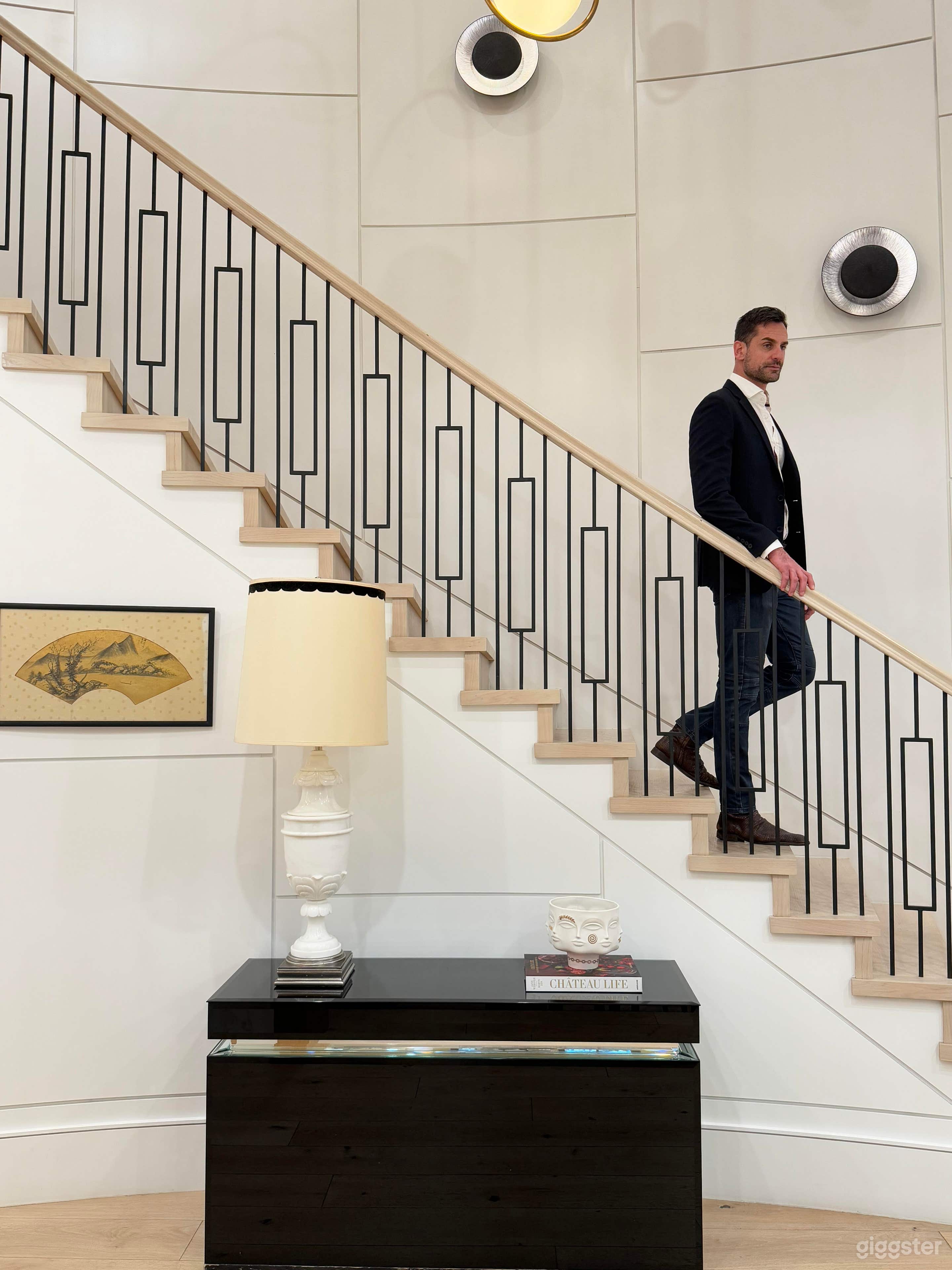 Stunning Estate for Film Productions &amp; Events Photo 2