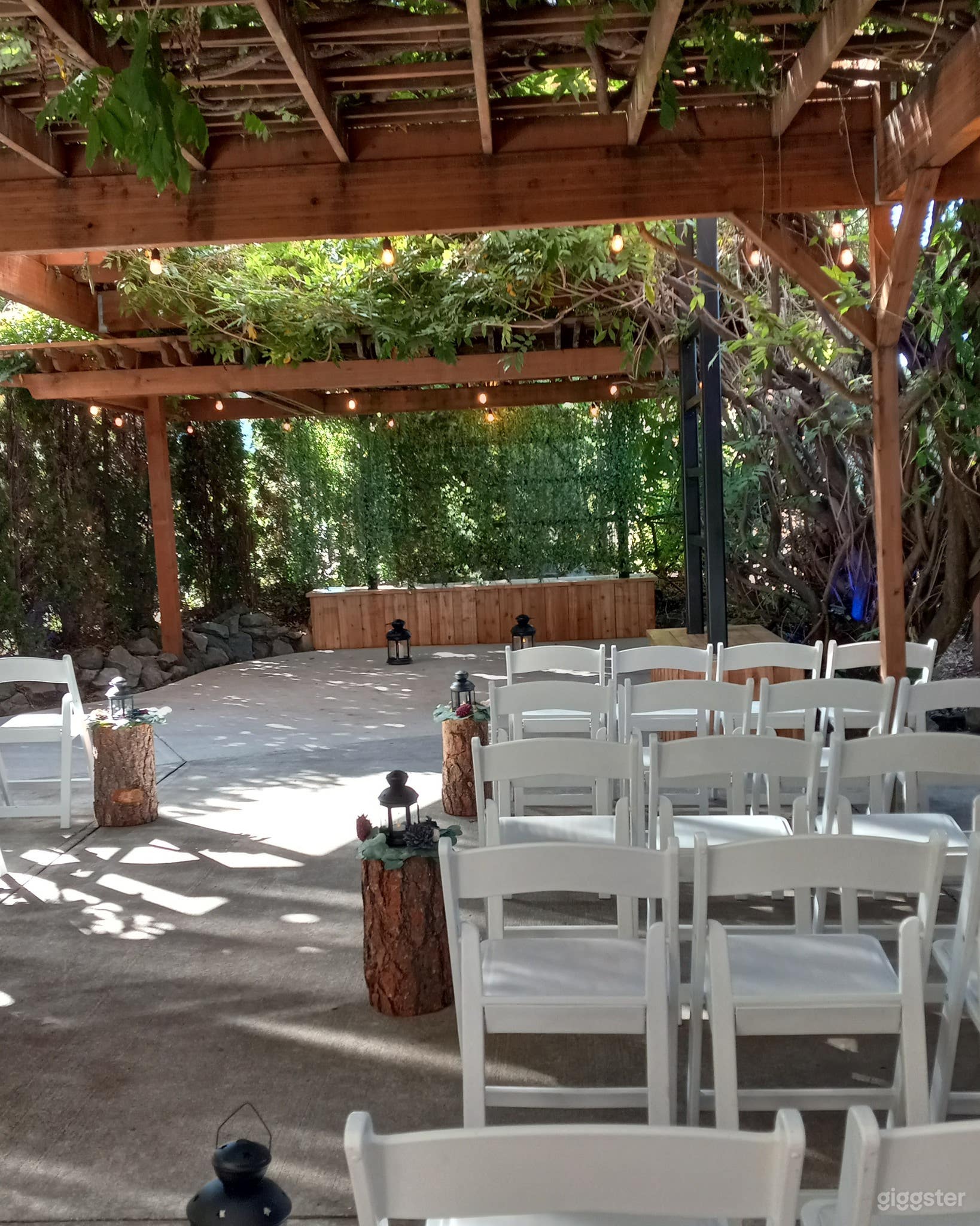 West Garden Gazebo  Photo 3