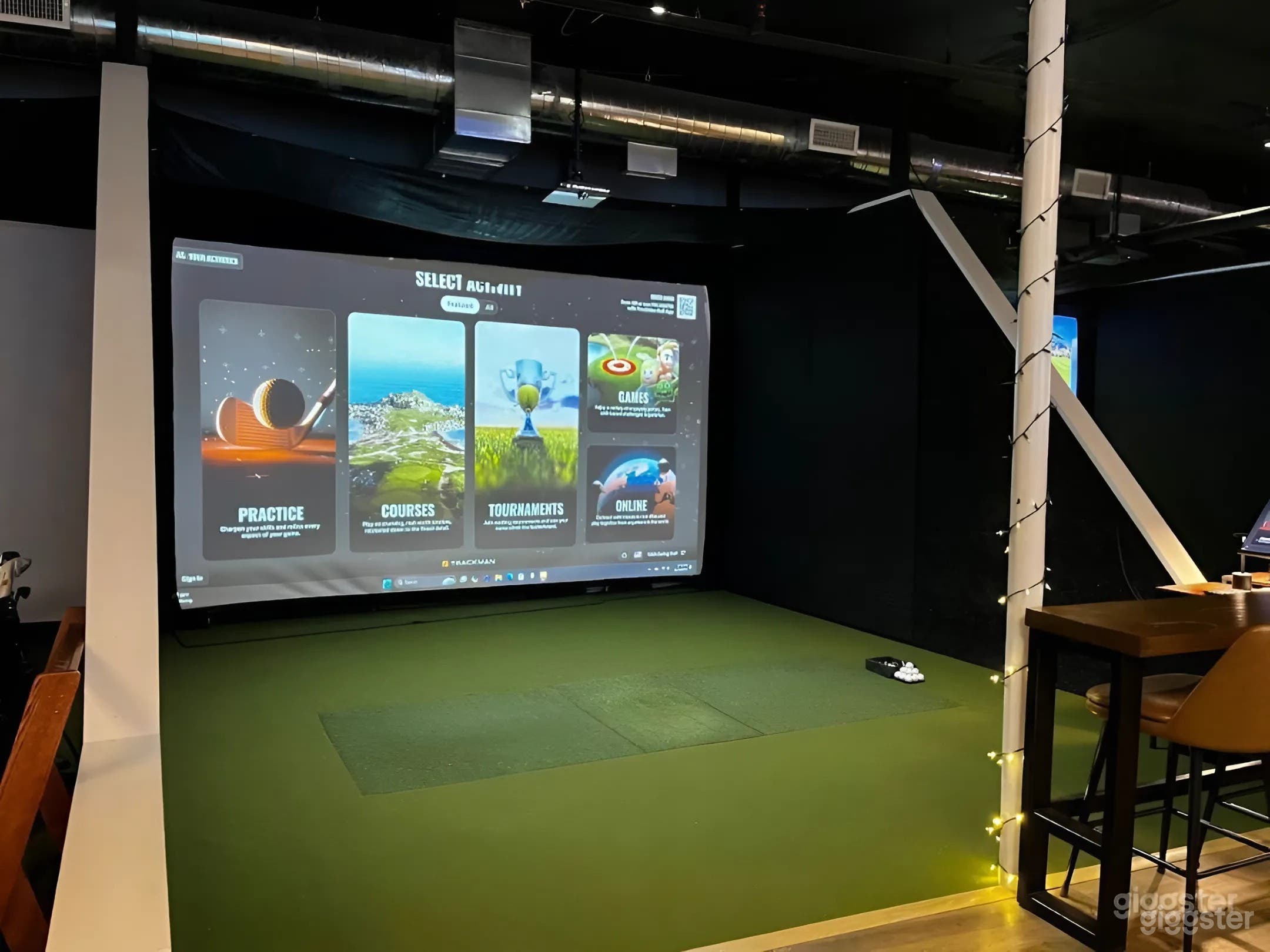 Indoor Golf Lounge – Play, Compete &amp; Celebrate Photo 1