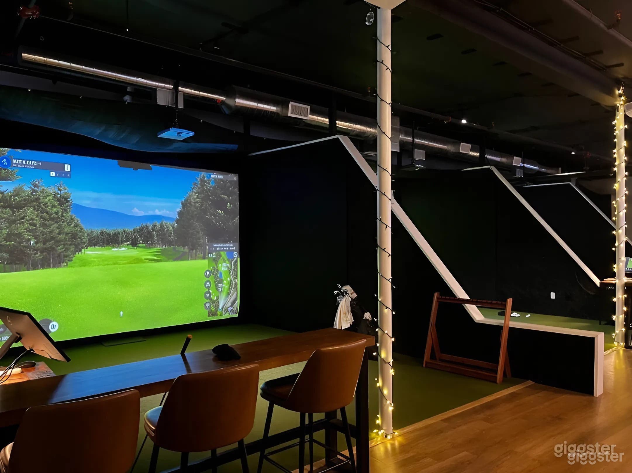 Indoor Golf Lounge – Play, Compete &amp; Celebrate Photo 3