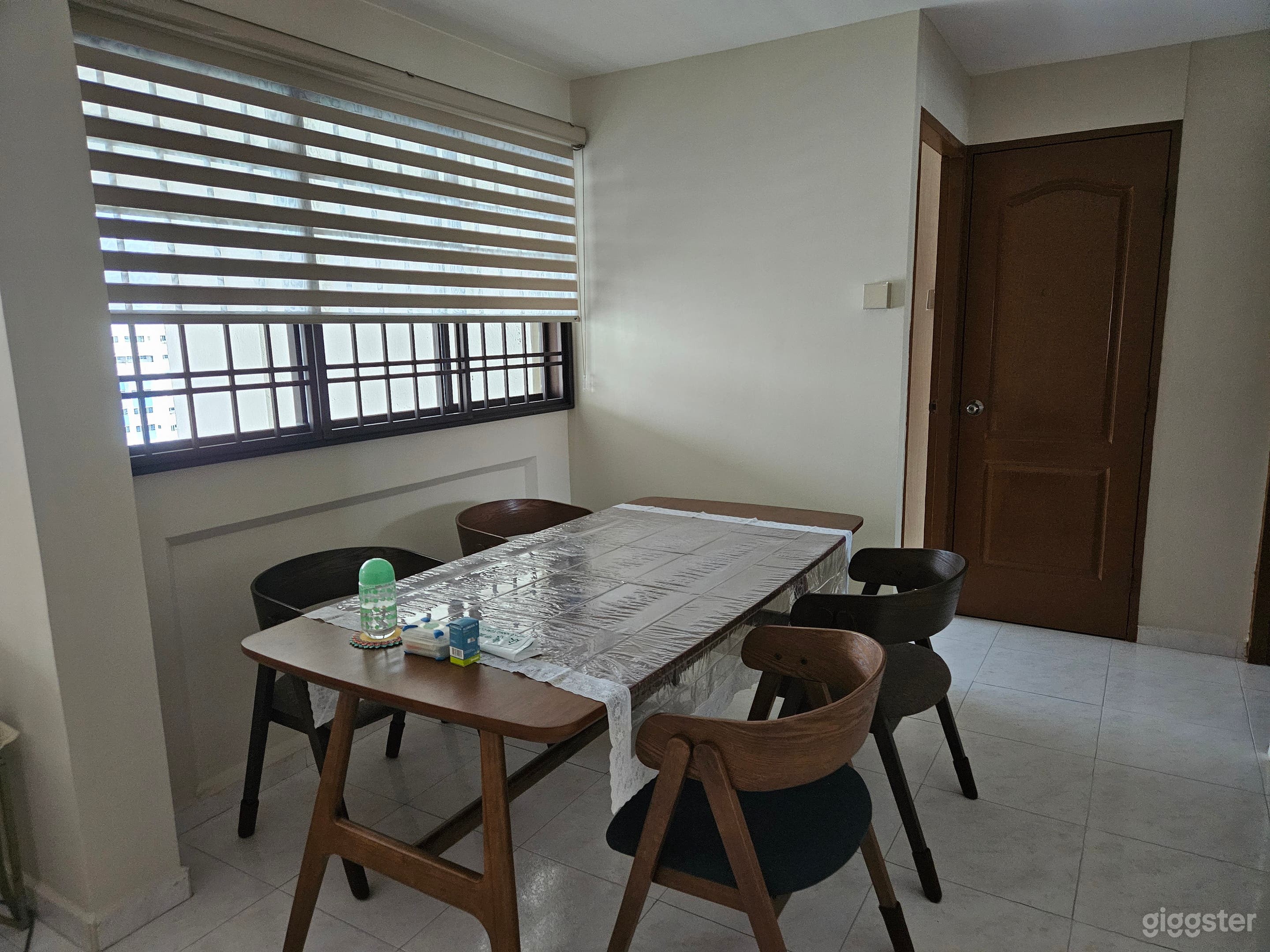 Modern spacious 4-room hdb flat Photo 4