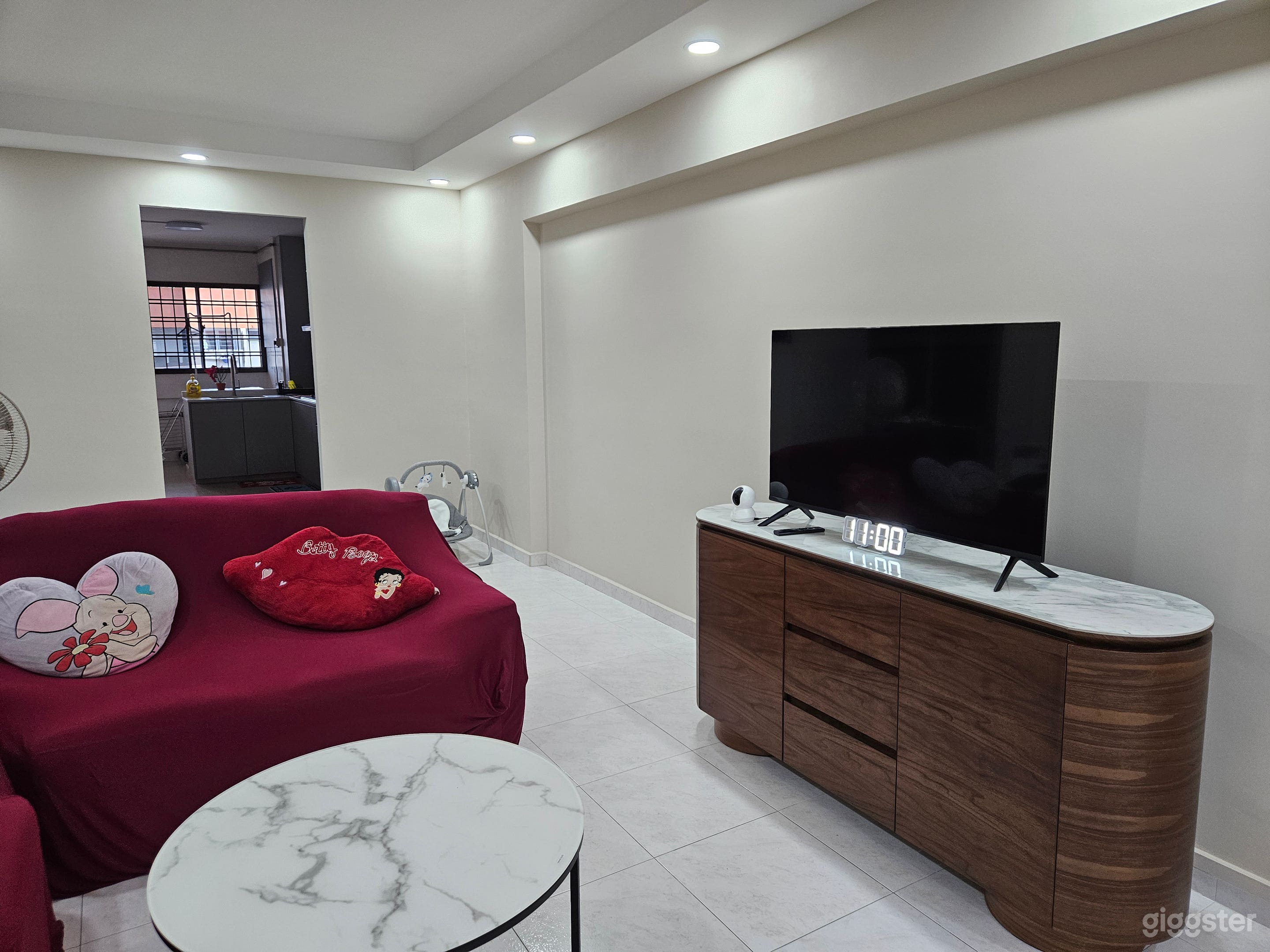 Modern spacious 4-room hdb flat Photo 3