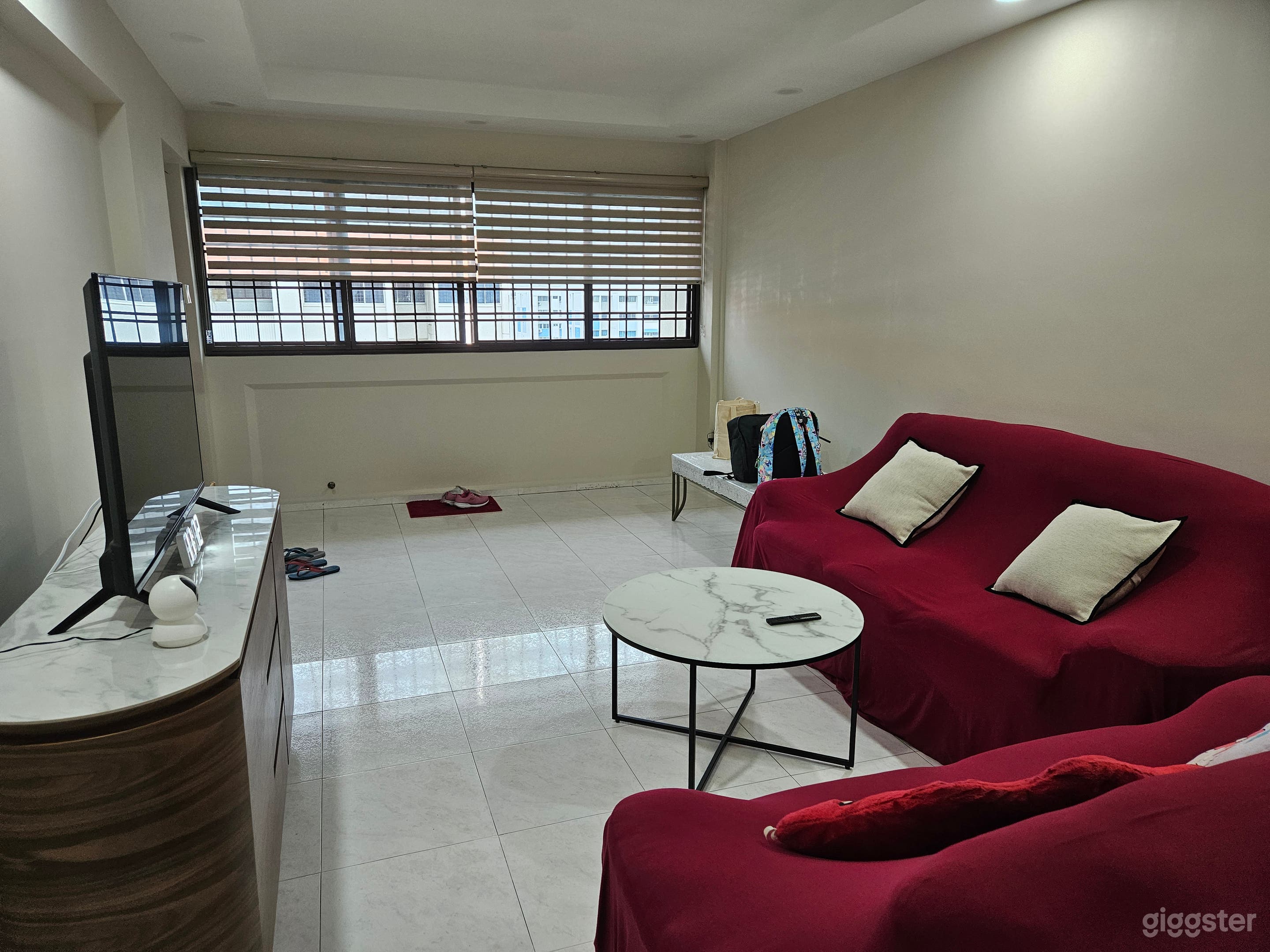 Modern spacious 4-room hdb flat Photo 1