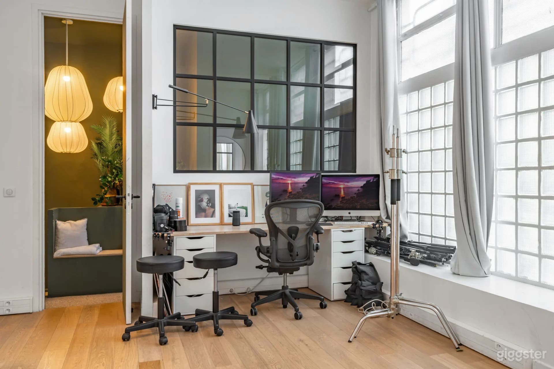 Photo de Studio lumineux à Paris avec puits de lumière 4