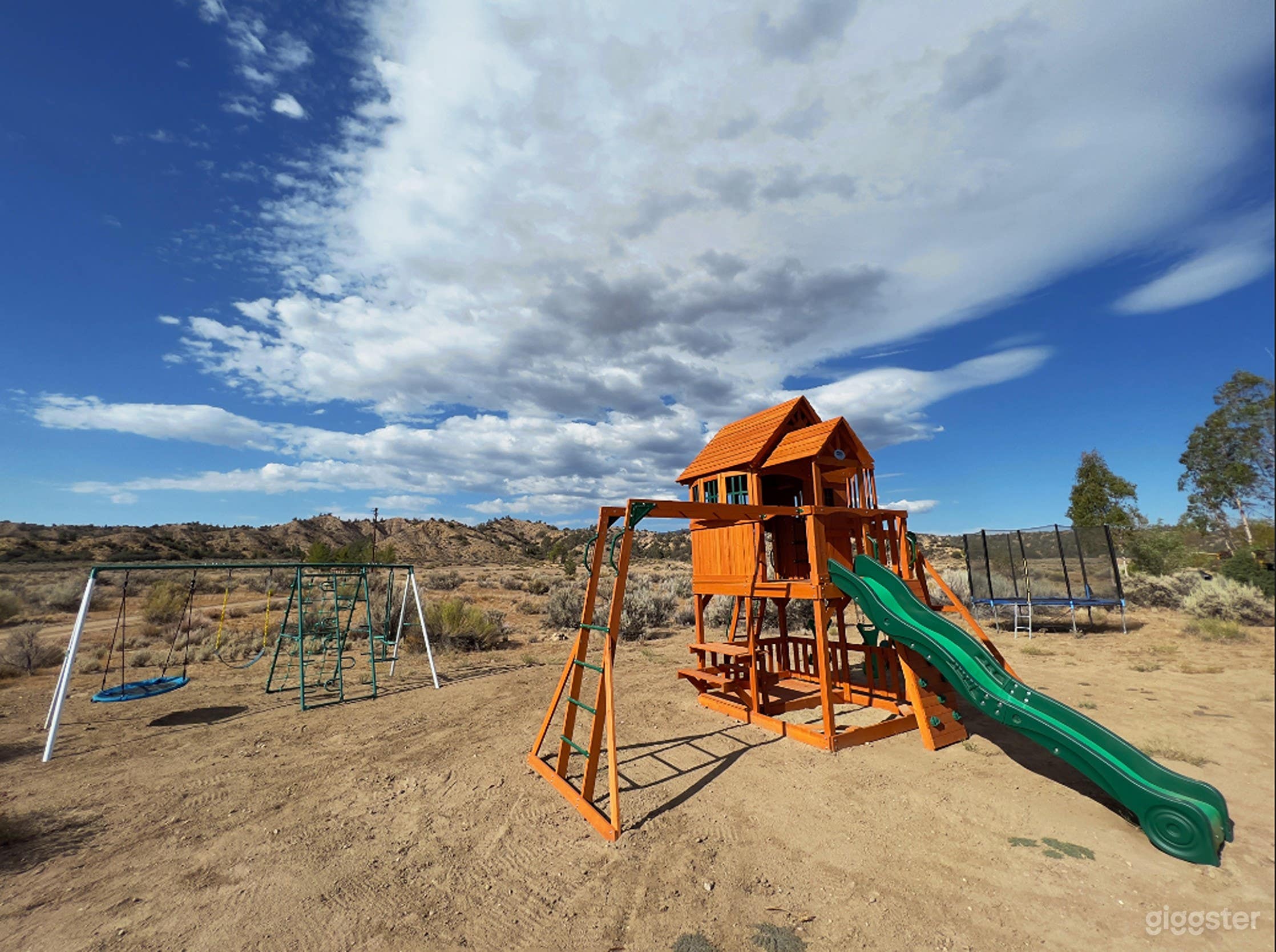 Family Fun Outdoor Area with Playground Photo 2