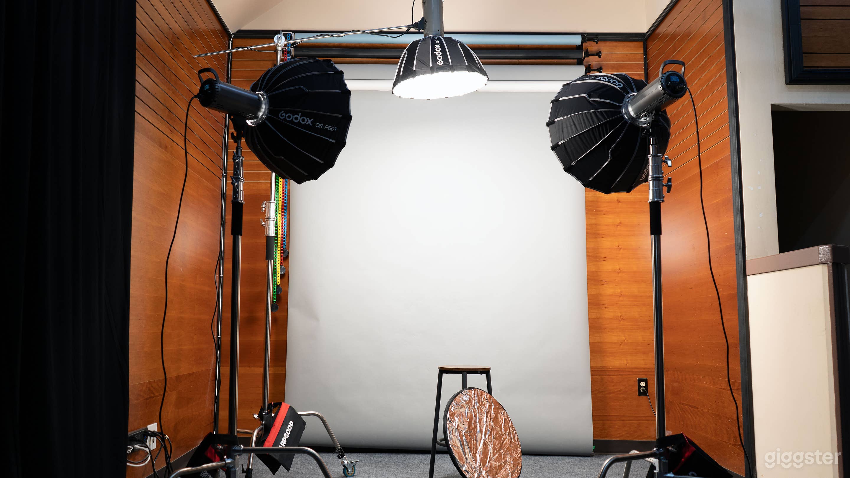 Photo Studio w/ Equipment Included In WeHo Photo 2