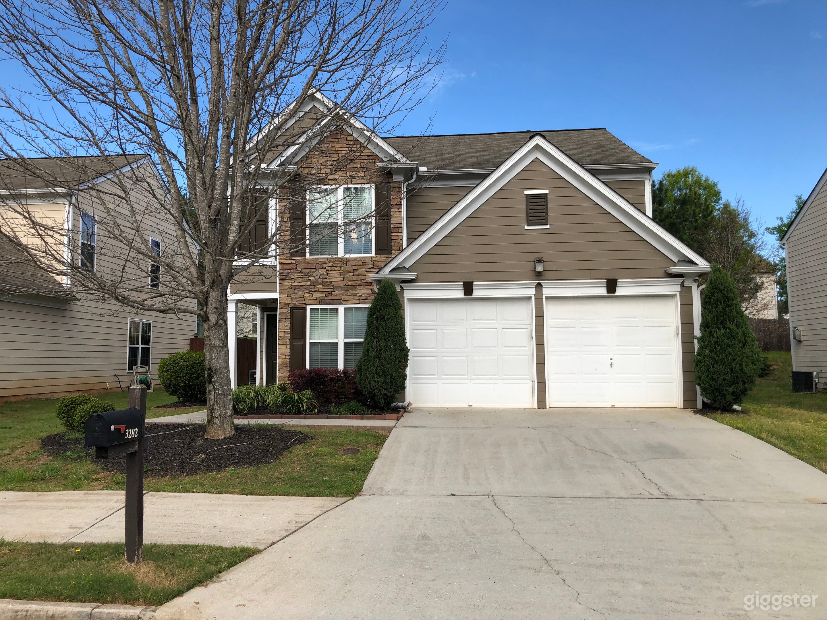 ATL Exclusive Home Away from Home Photo 1