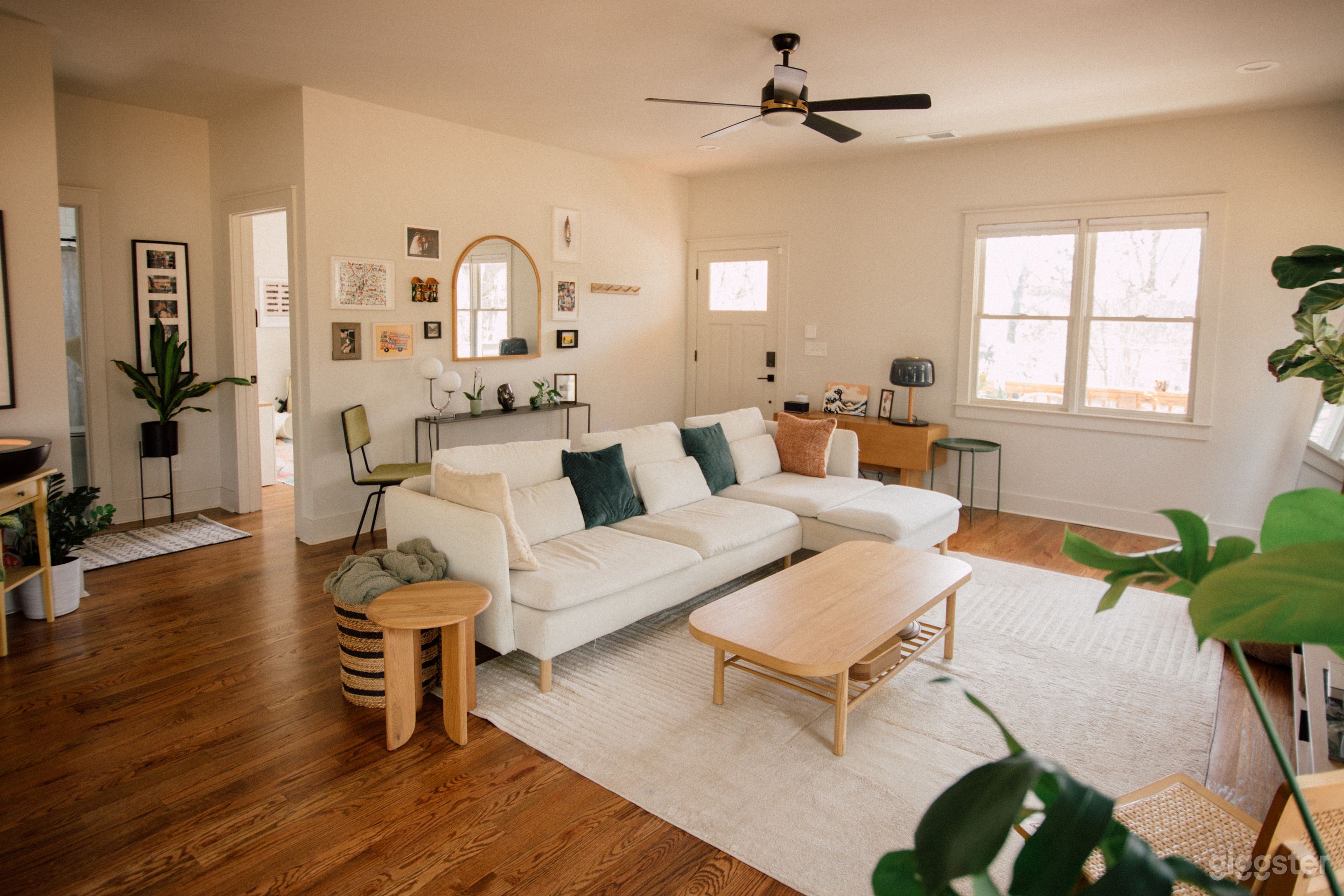 Craftsman Bungalow - Open concept with Skylights  Photo 4