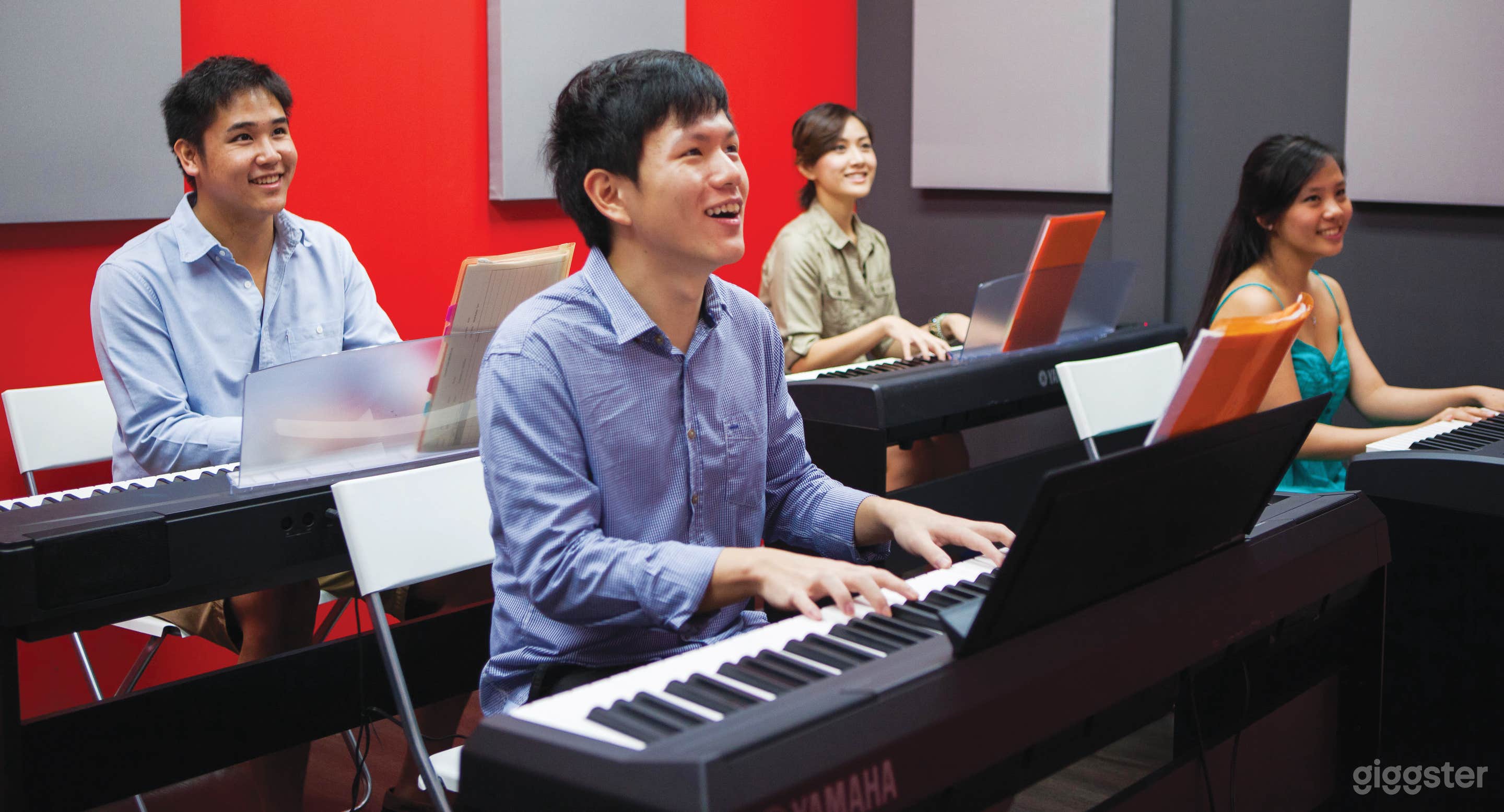 Keyboard Room Photo 4