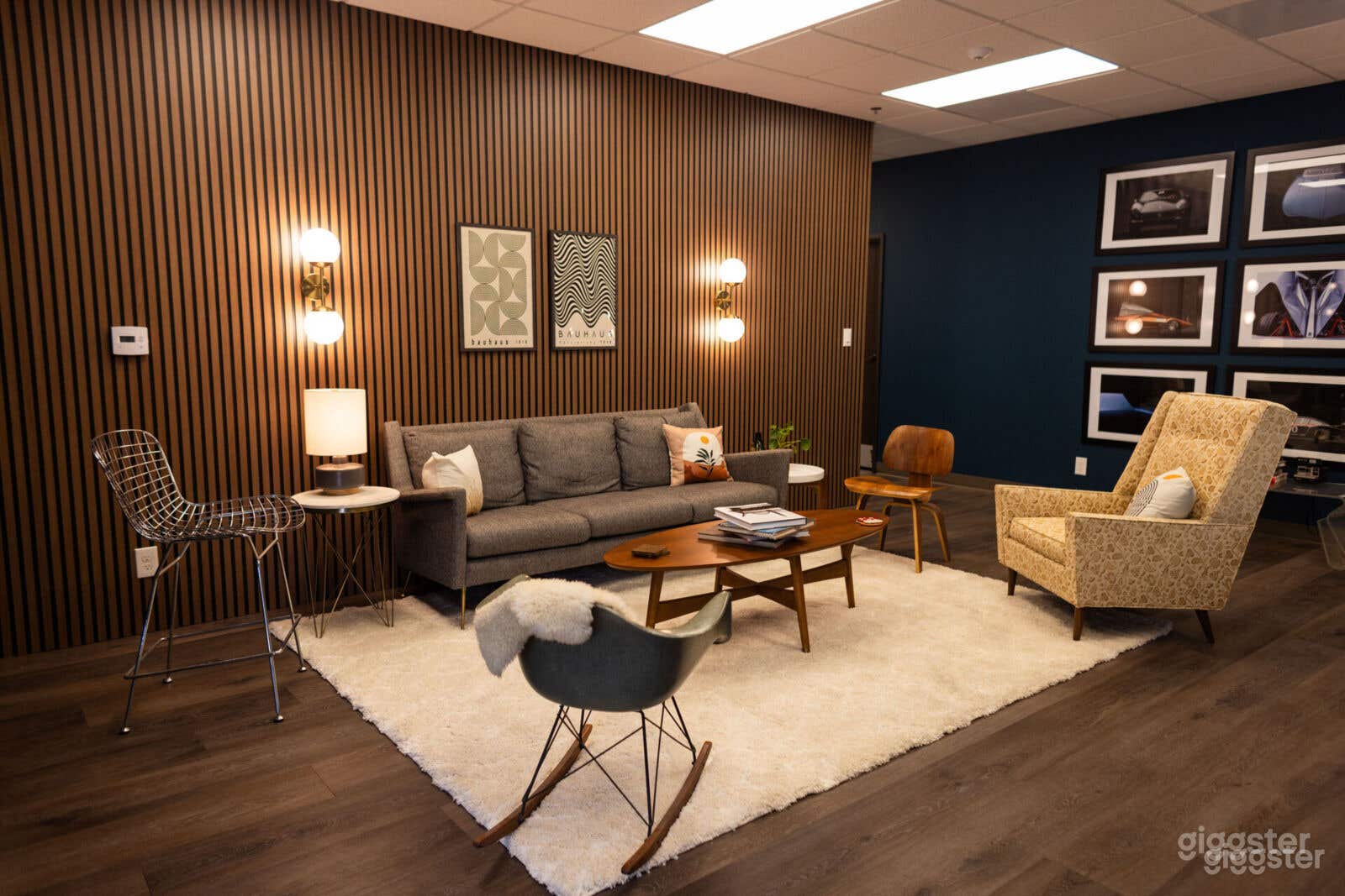 Mid Century Inspired Lounge Photo 1