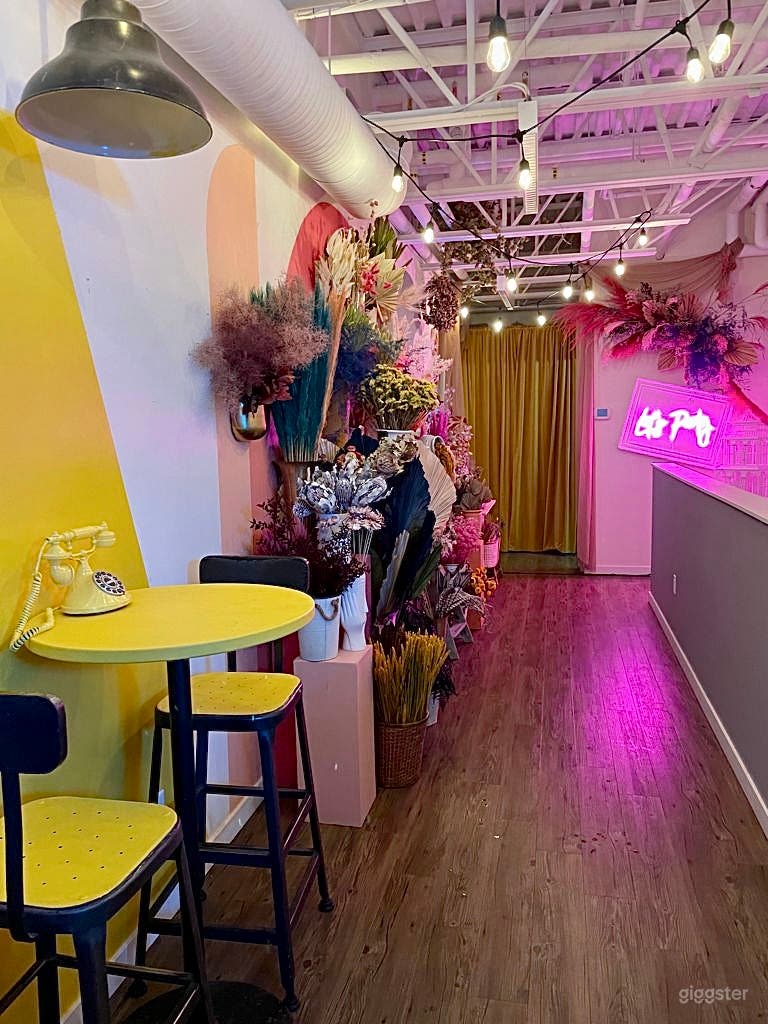  Creative & Colourful Loft Studio for all creators 