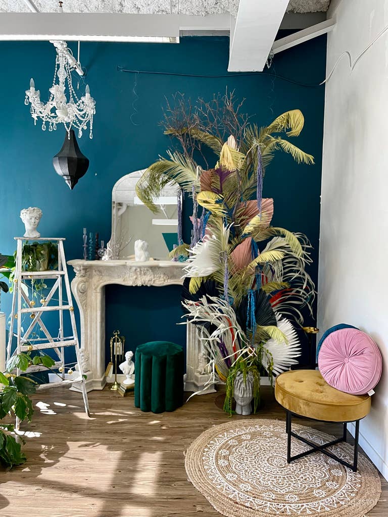  Creative & Colourful Loft Studio for all creators 