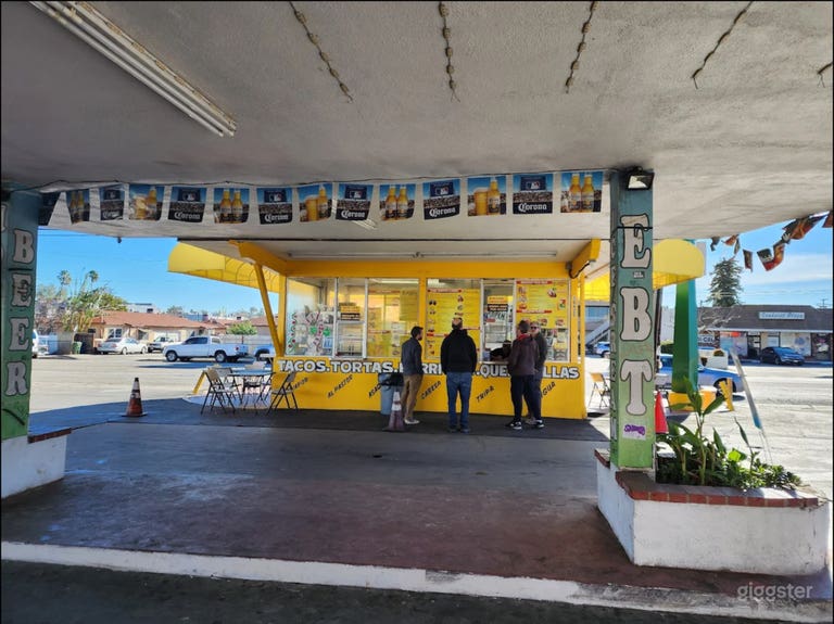  Taqueria – Iconic Retro LA Taco Stand 