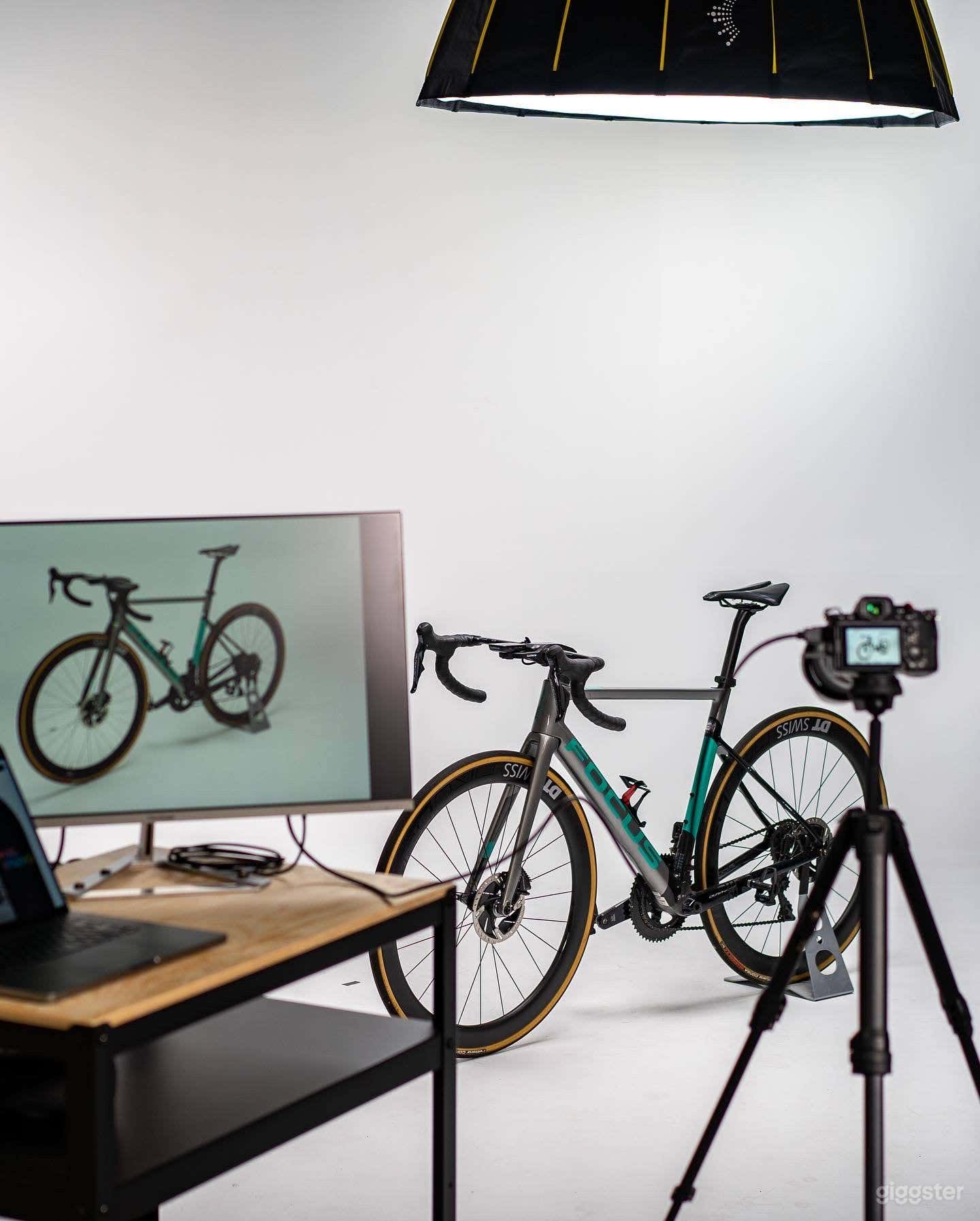 Shoot setup on White Cyclorama