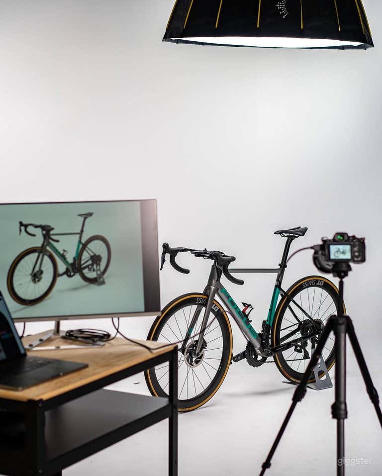  Installation de tournage sur cyclorama blanc 