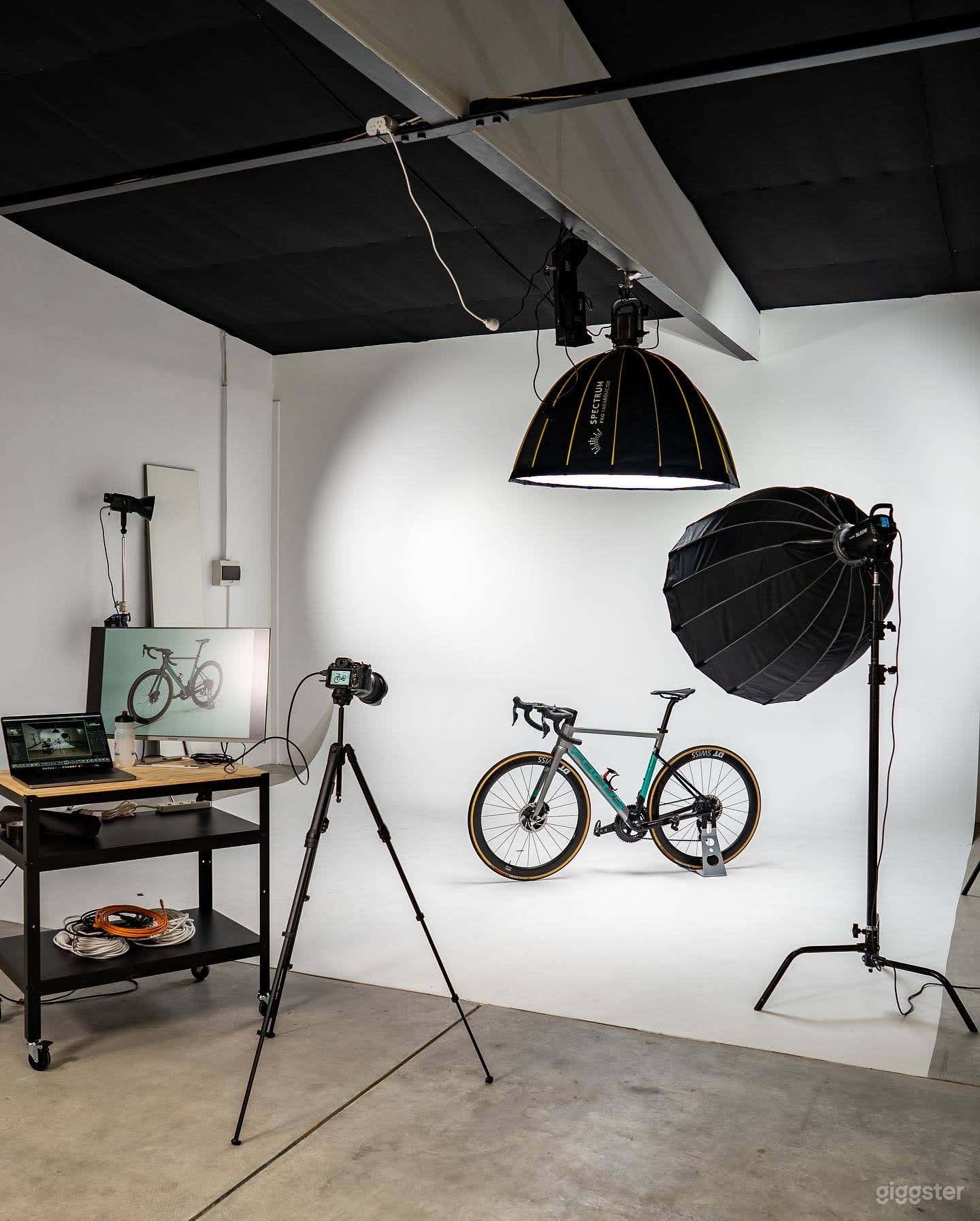 Shoot setup on White Cyclorama