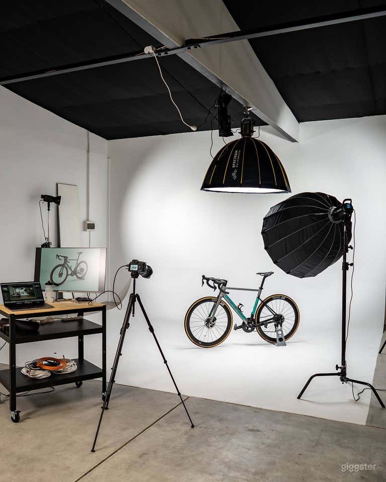  Installation de tournage sur cyclorama blanc 