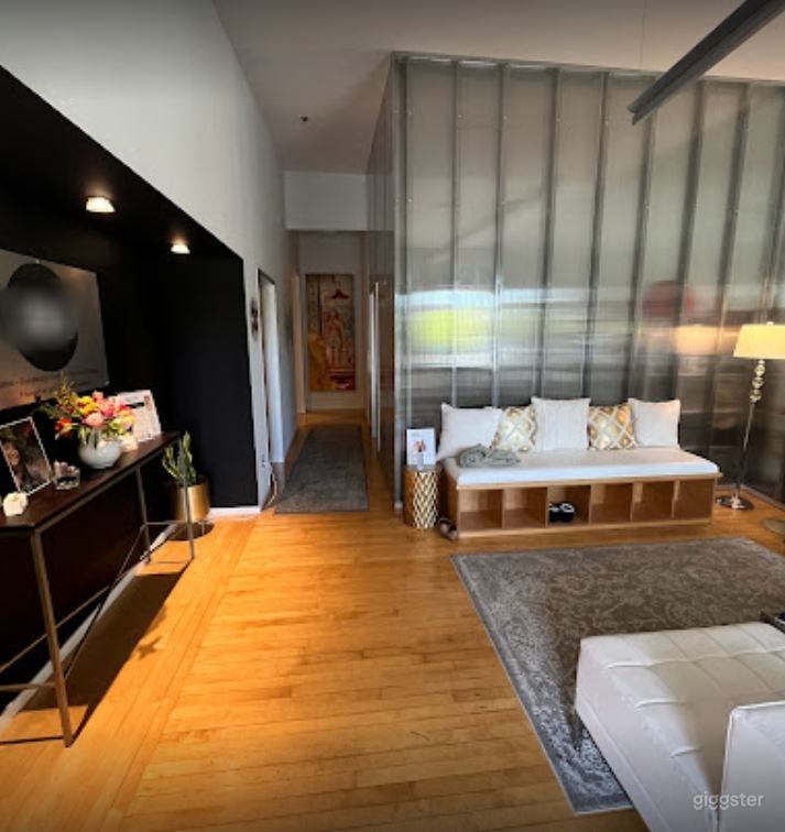 Homey Massage Room Photo 2