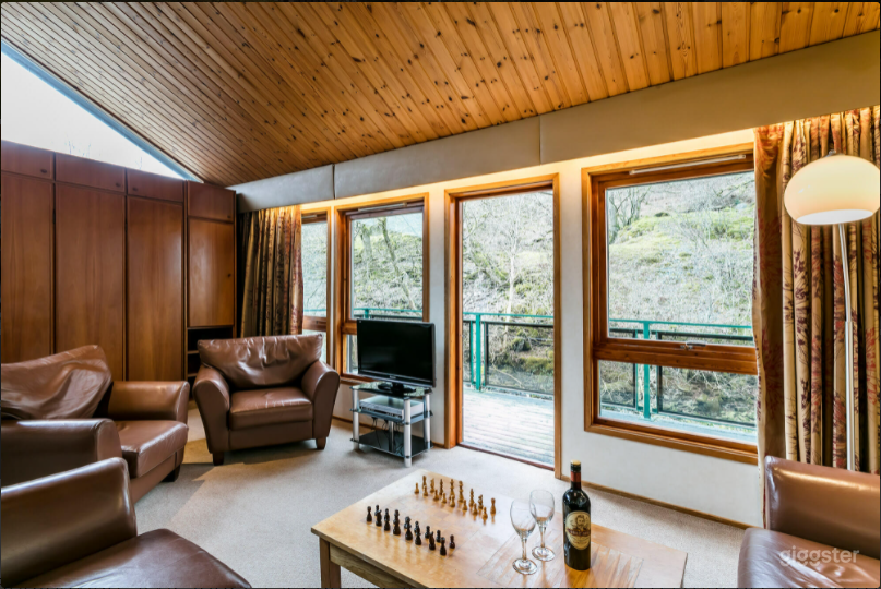 WINDERMERE LODGE Photo 4