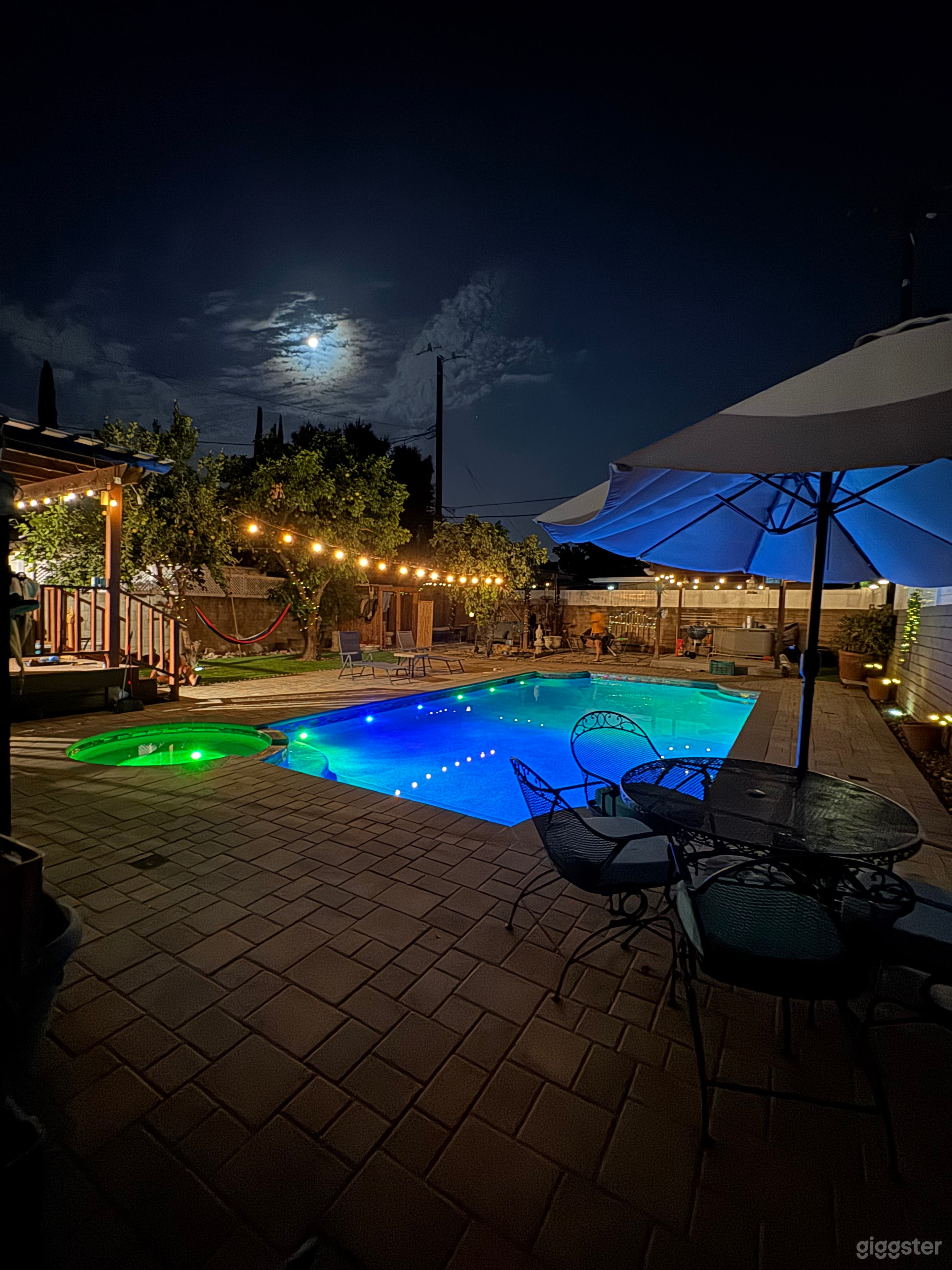 Chic & Colorful Burbank Oasis Across From Studios Photo 1