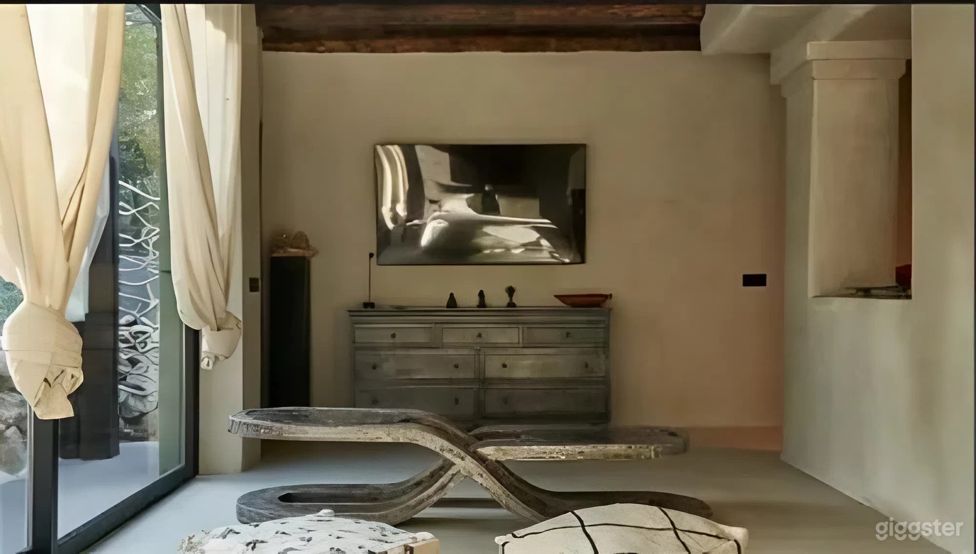 Obra Maestra Arquitectónica en Acantilado Foto 3