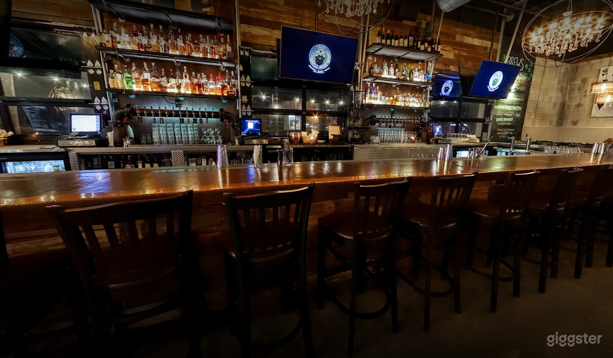 Cozy Bar Area with Stage View in Florida Photo 4