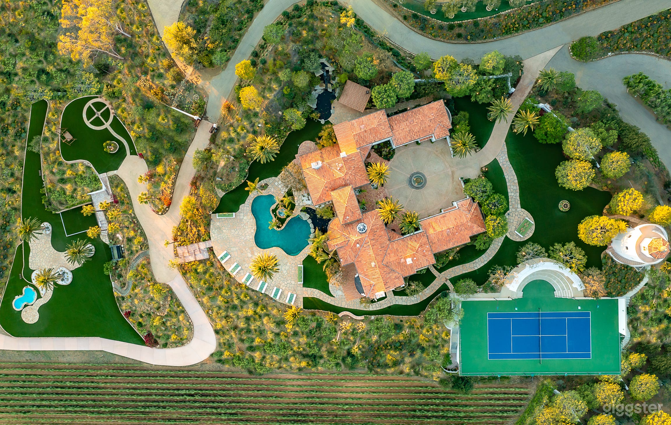 Iconic Signature Vineyard Estate &amp; Resort Photo 2