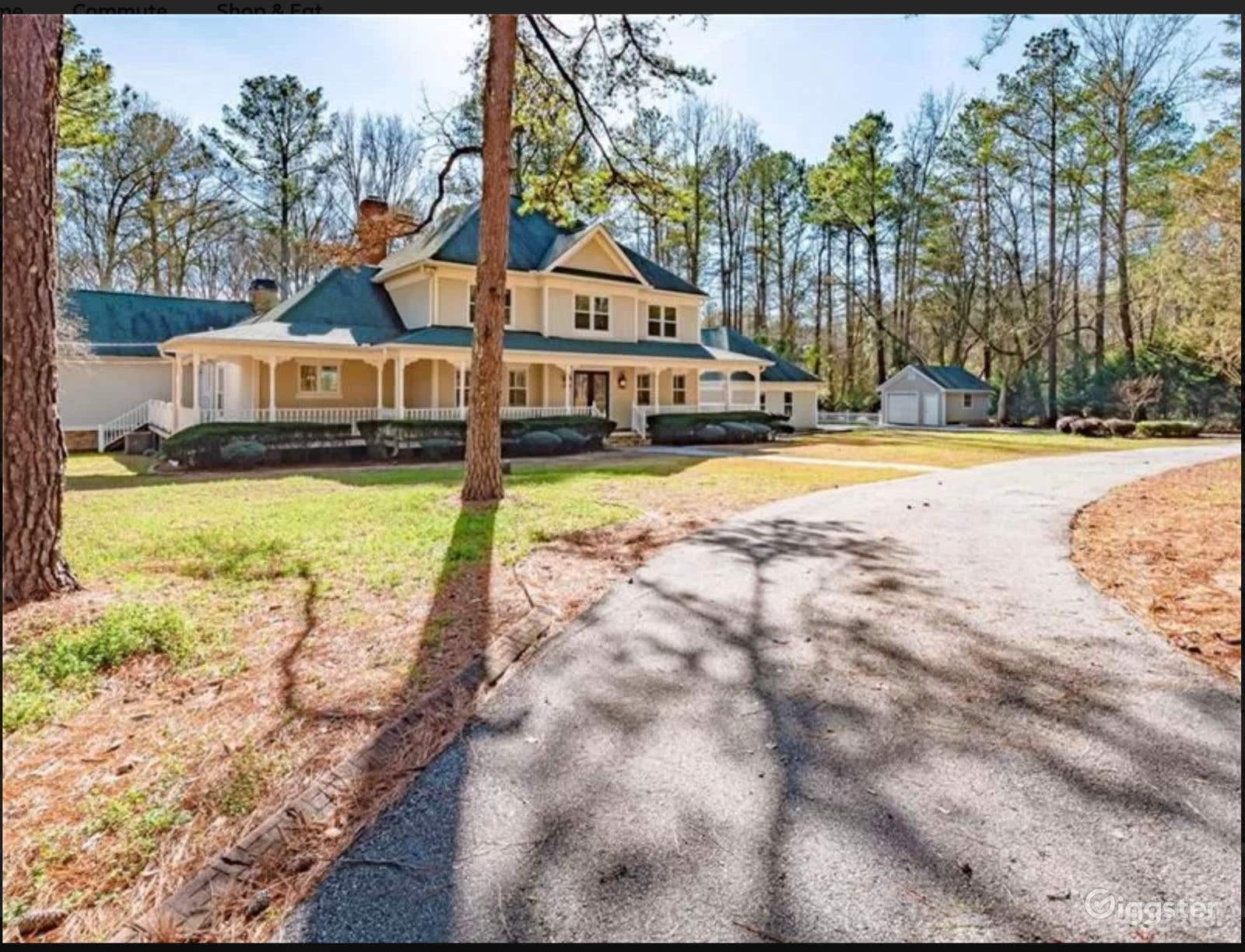 Garnetta Estate Pool  Photo 4