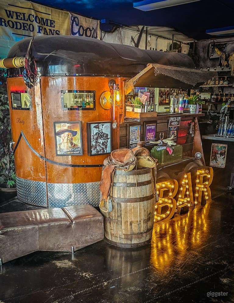  Rustic Country Bar | Photo Shoots & Private Events 