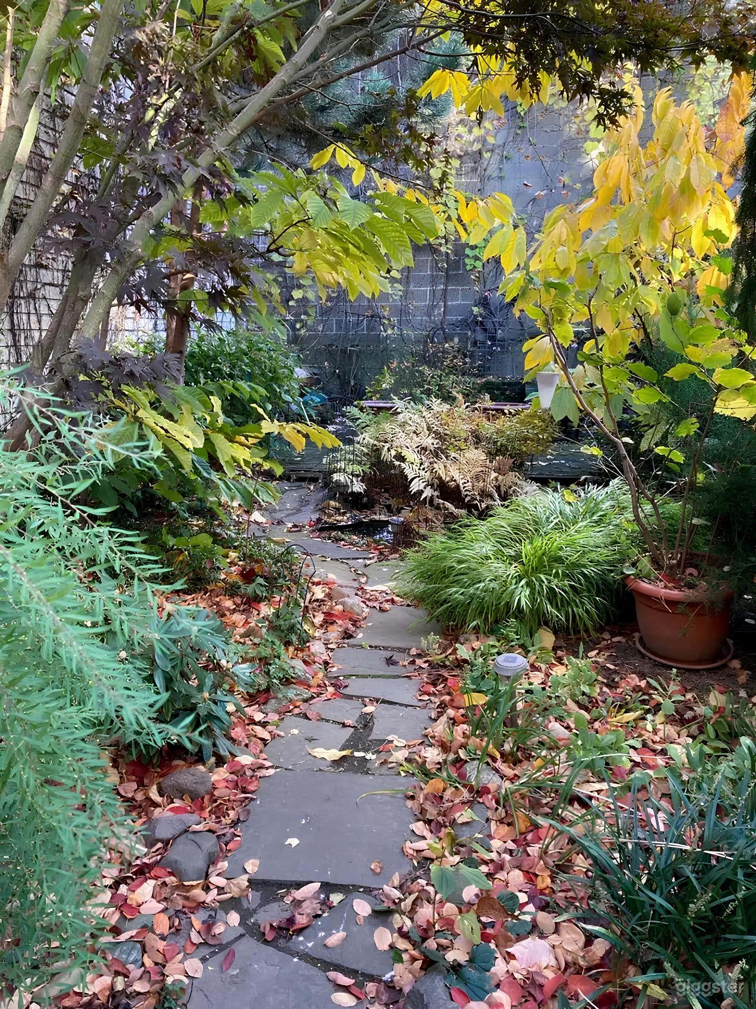 Lush Garden Backyard Photo 3