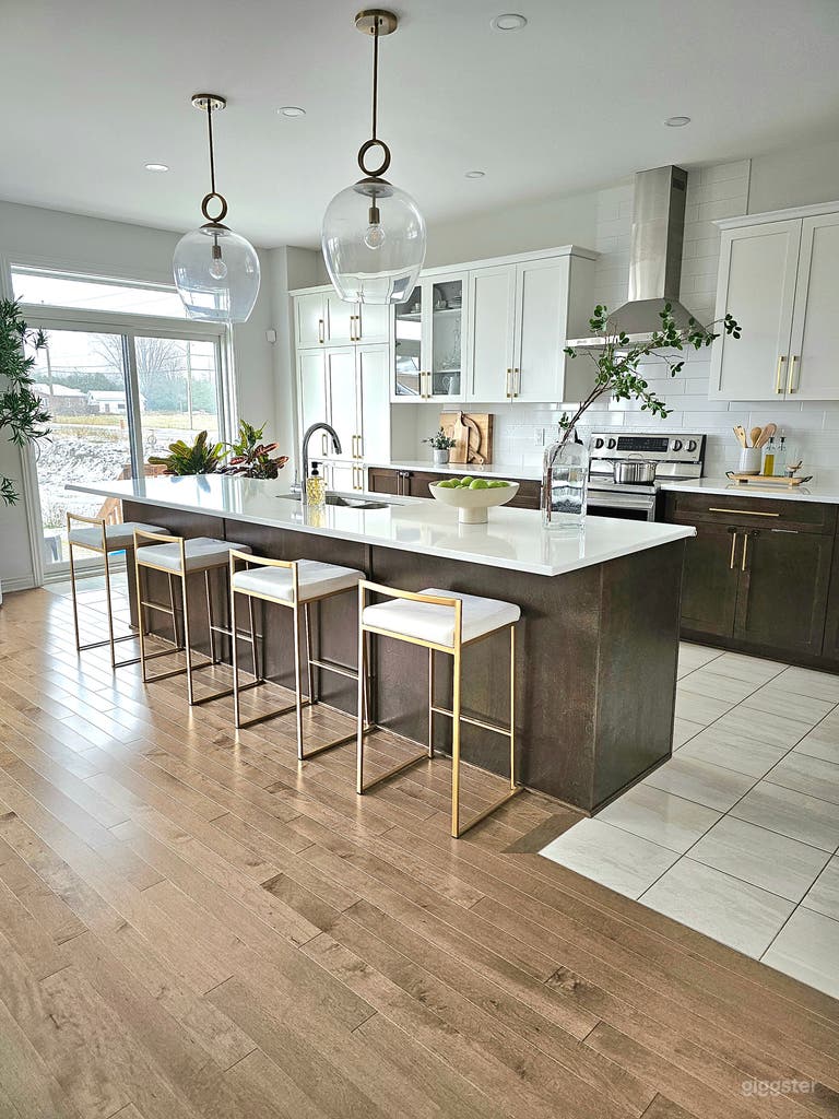  Baldwin Home - Open & Bright Contemporary Space 