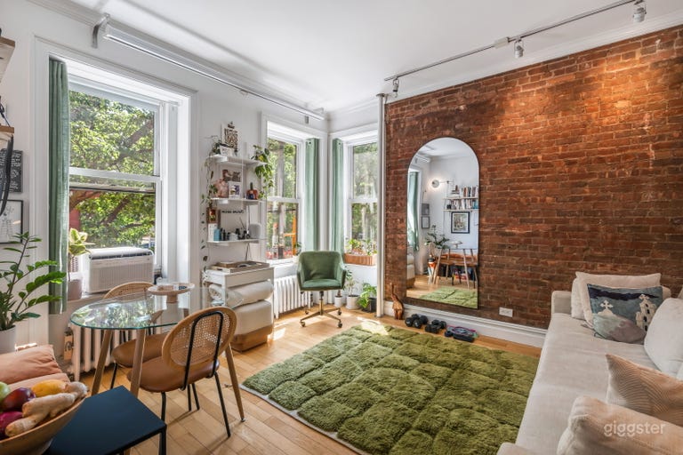  Bright Cozy West Village 1 Bed Apartment 