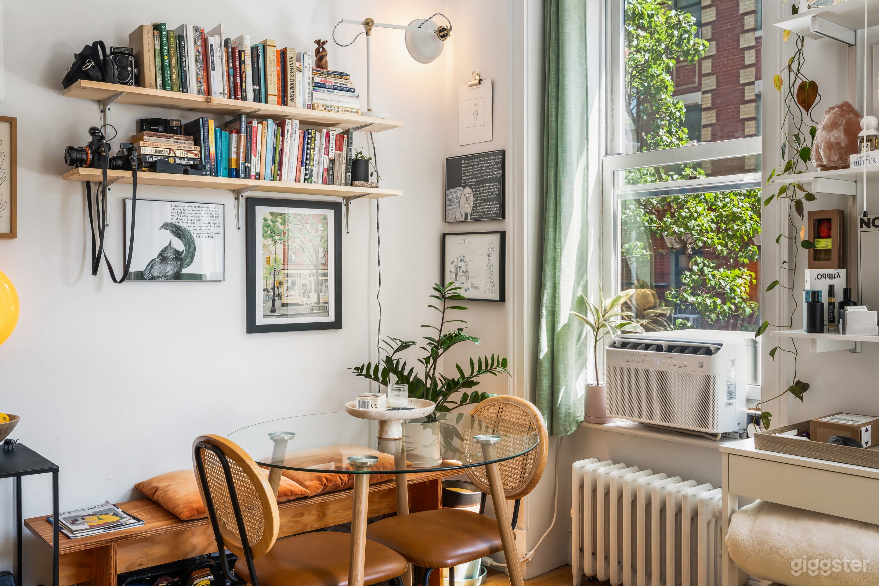 Bright Cozy West Village 1 Bed Apartment Photo 1