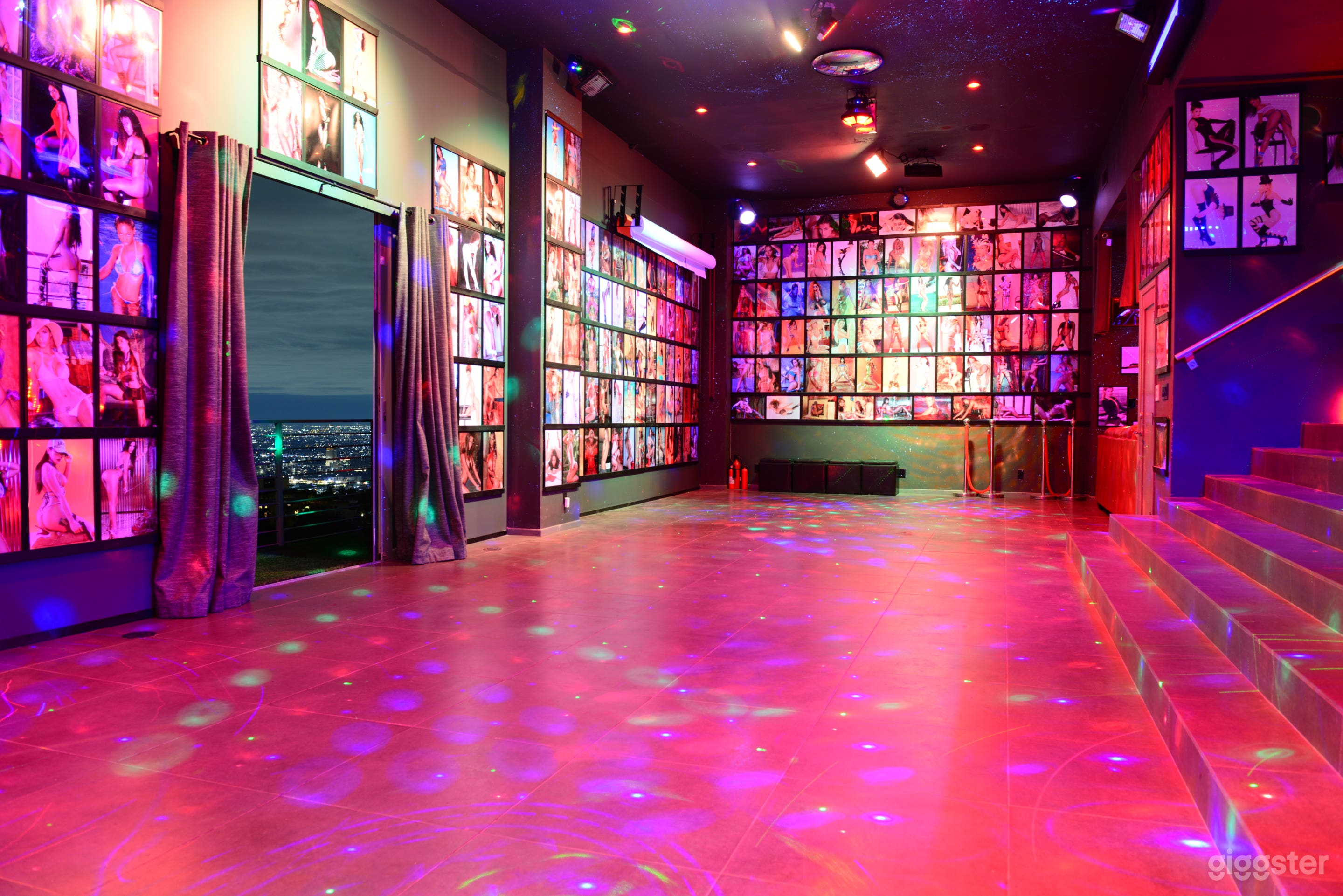 The Club in the Hills. Photo 1