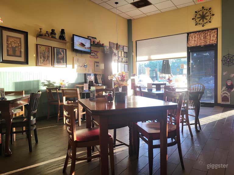  Comfy American Restaurant 