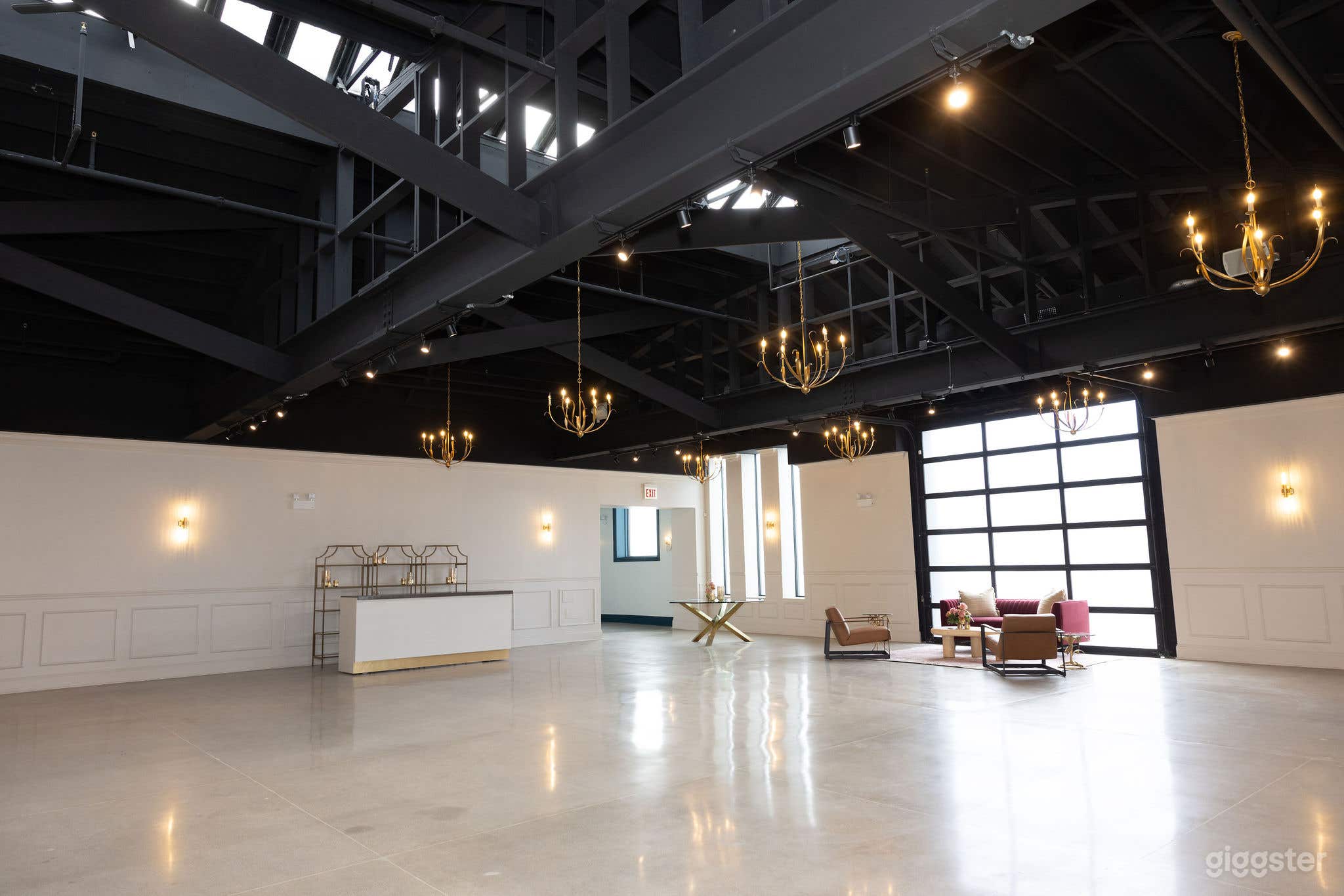 Stunning Event Venue with High Finishes Photo 1