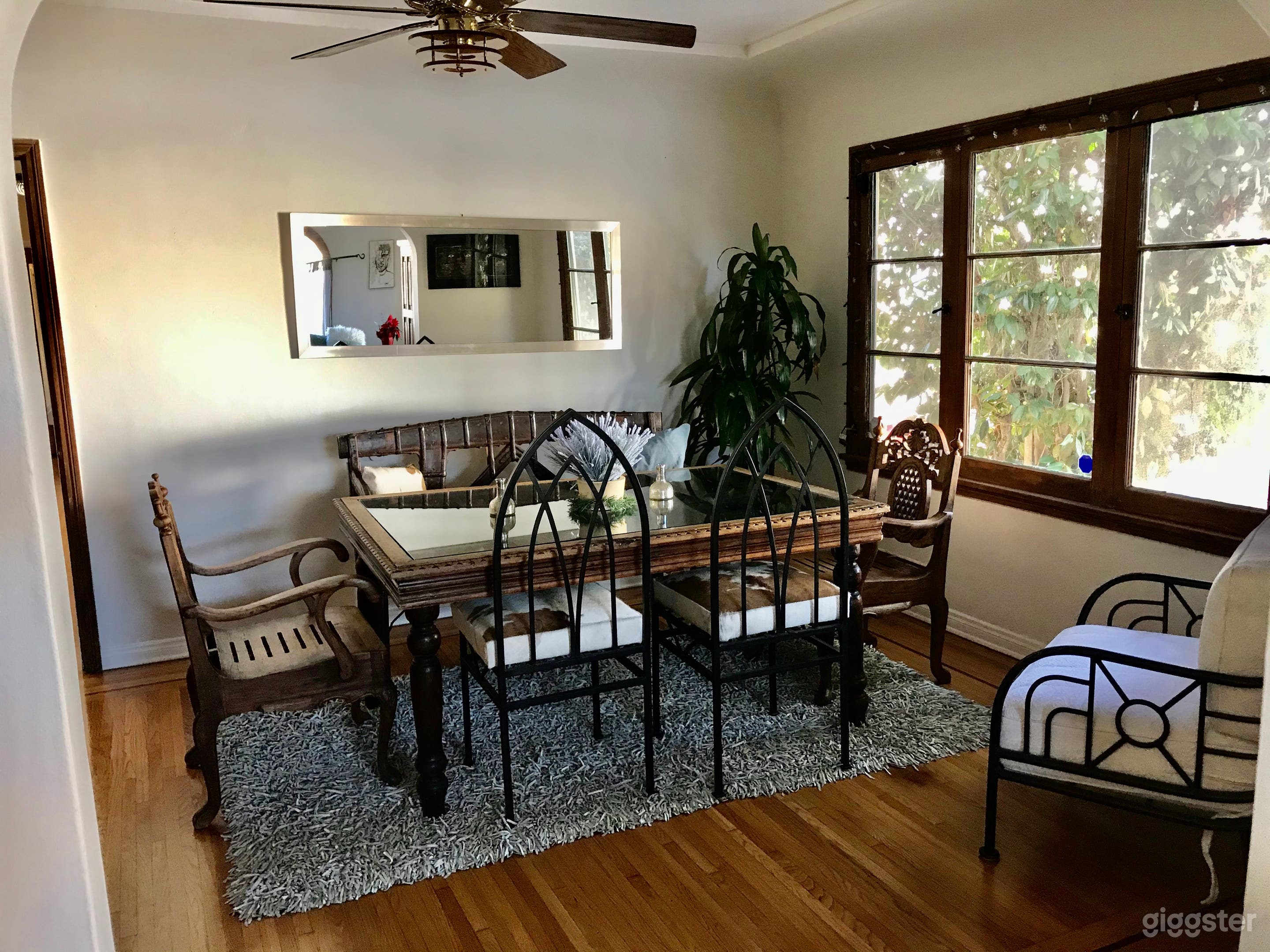 Dining area &amp; french windows