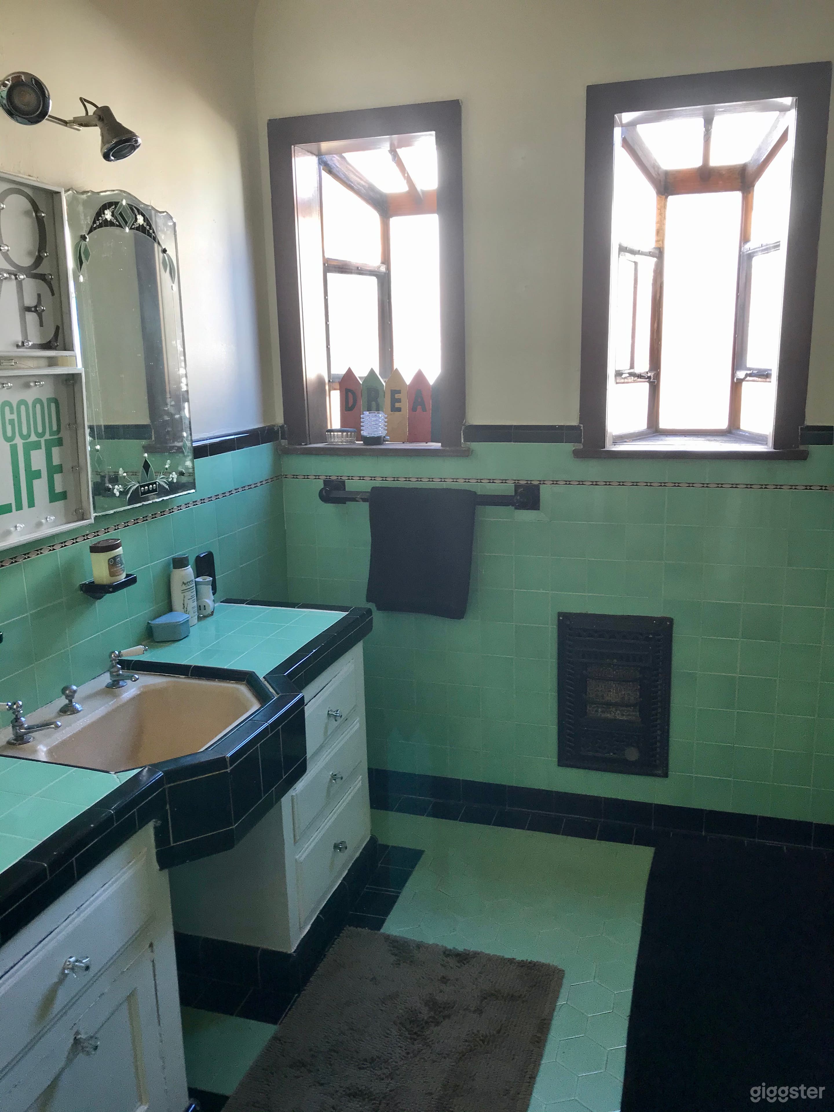 30s original bathroom