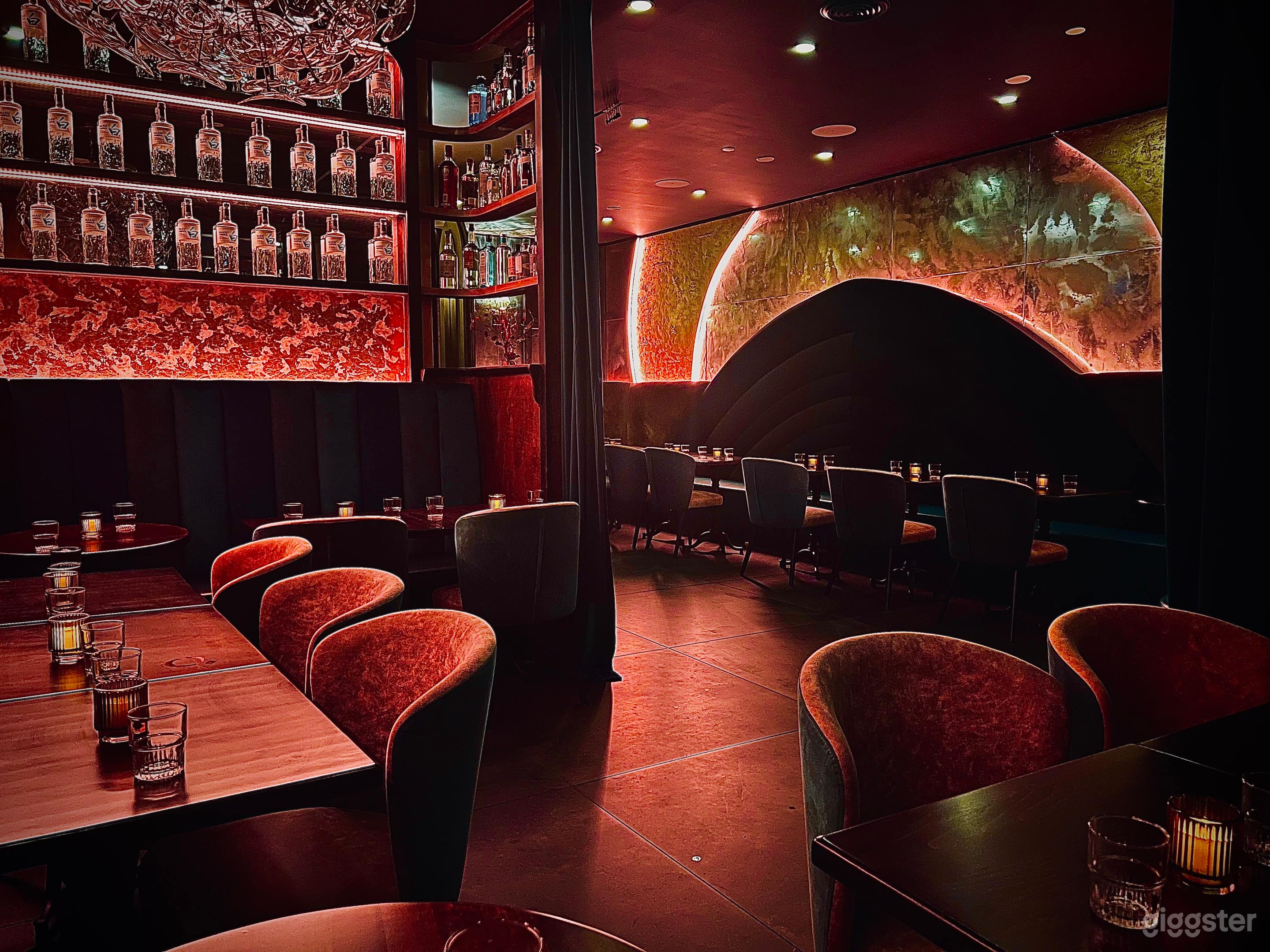 Main Floor Dining &amp; Alcove Space