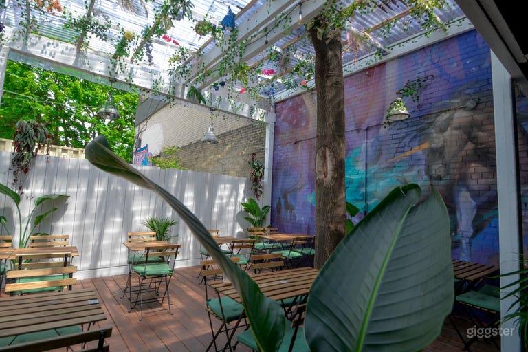  Tropical Paradise in The Heart of Downtown Toronto 