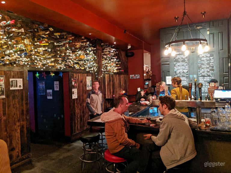  Amazing Local Hangout Spot in San Francisco (Buyout) 