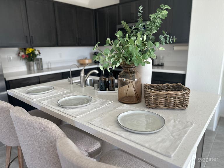  Zen Retreat: Professionally Designed Japanese Home 