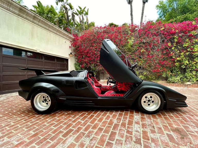  Lamborghini Countach Custom Car 