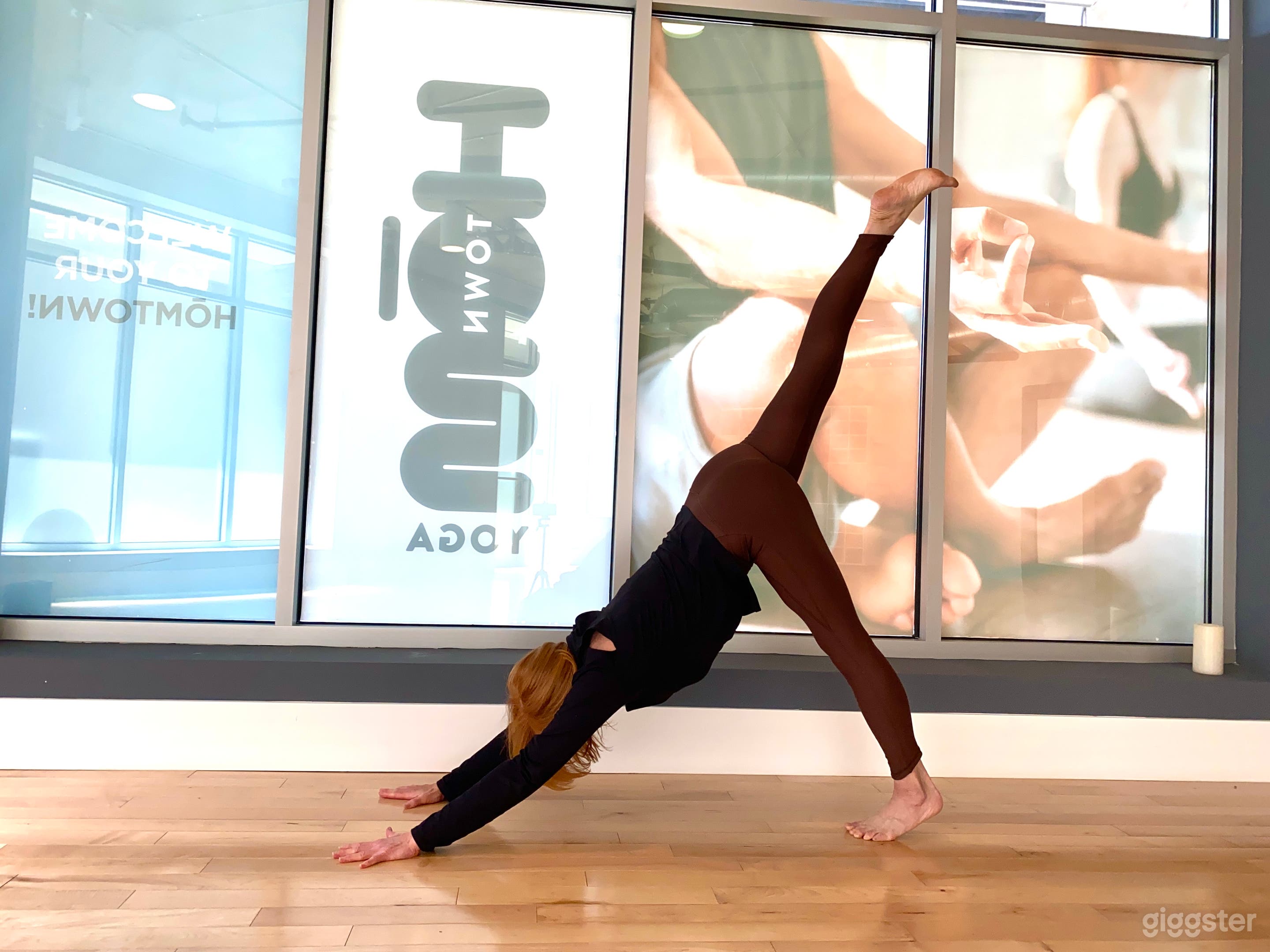 Interesting backdrop and lighting via the front windows